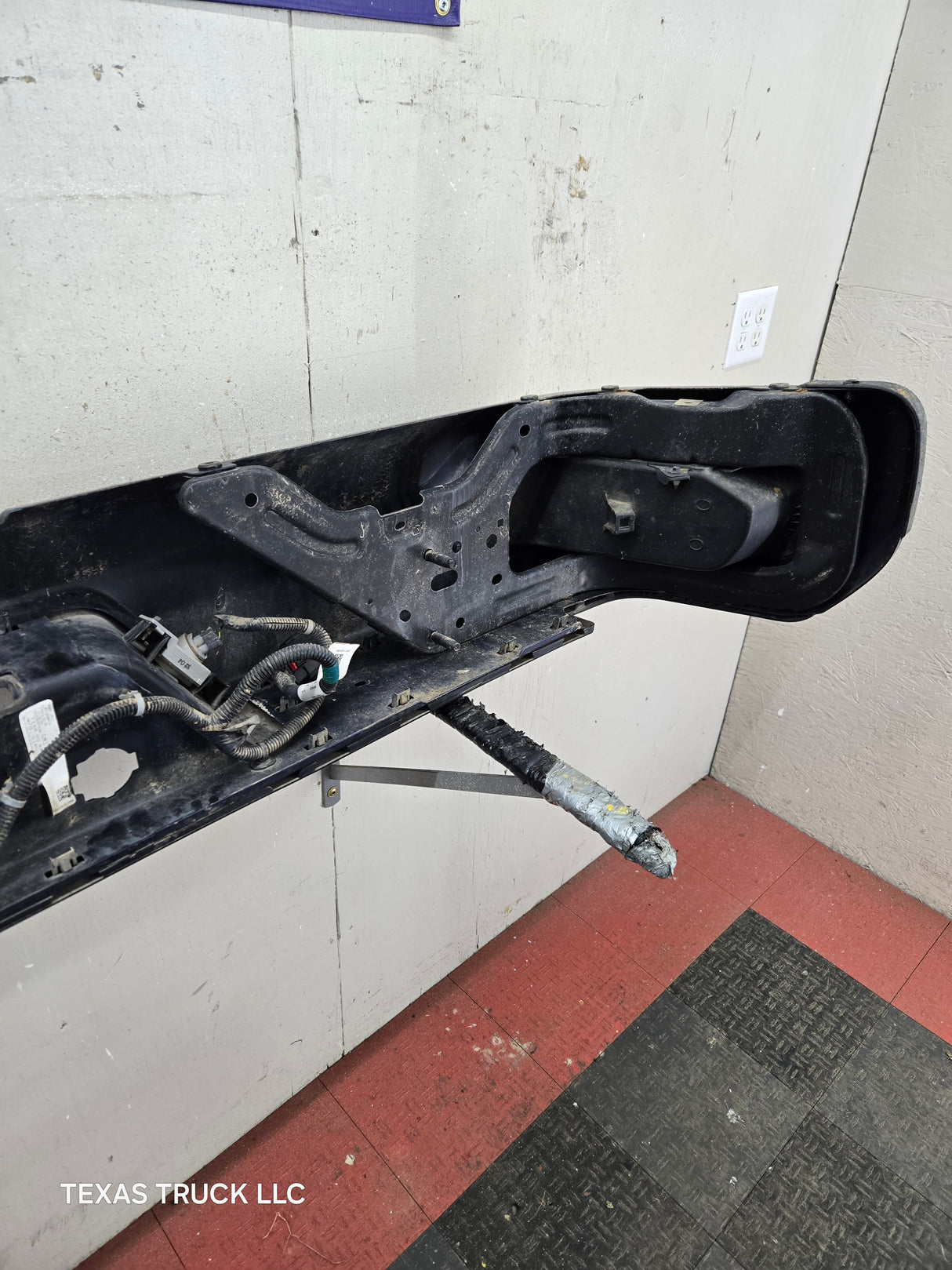 2019-2025 Chevrolet Silverado / GMC Sierra 2500 3500 HD Rear Bumper