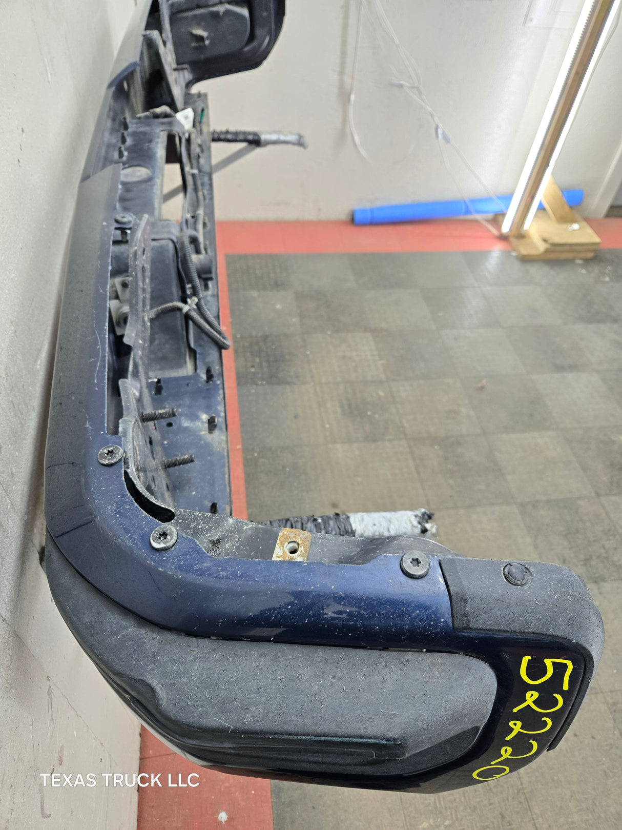 2019-2025 Chevrolet Silverado / GMC Sierra 2500 3500 HD Rear Bumper