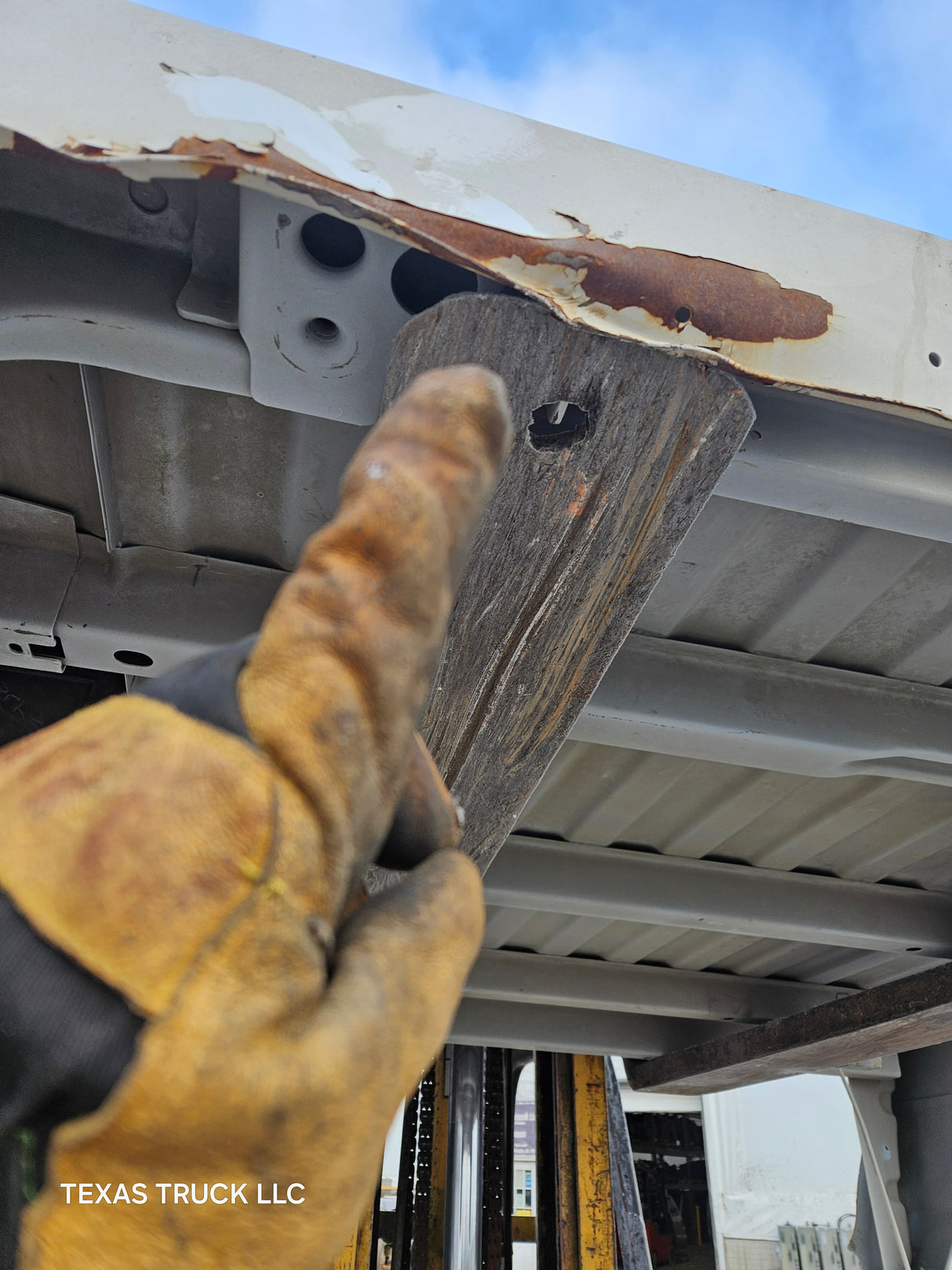 2009-2018 Dodge Ram 1500 4th gen 5' 7" Short Truck Bed