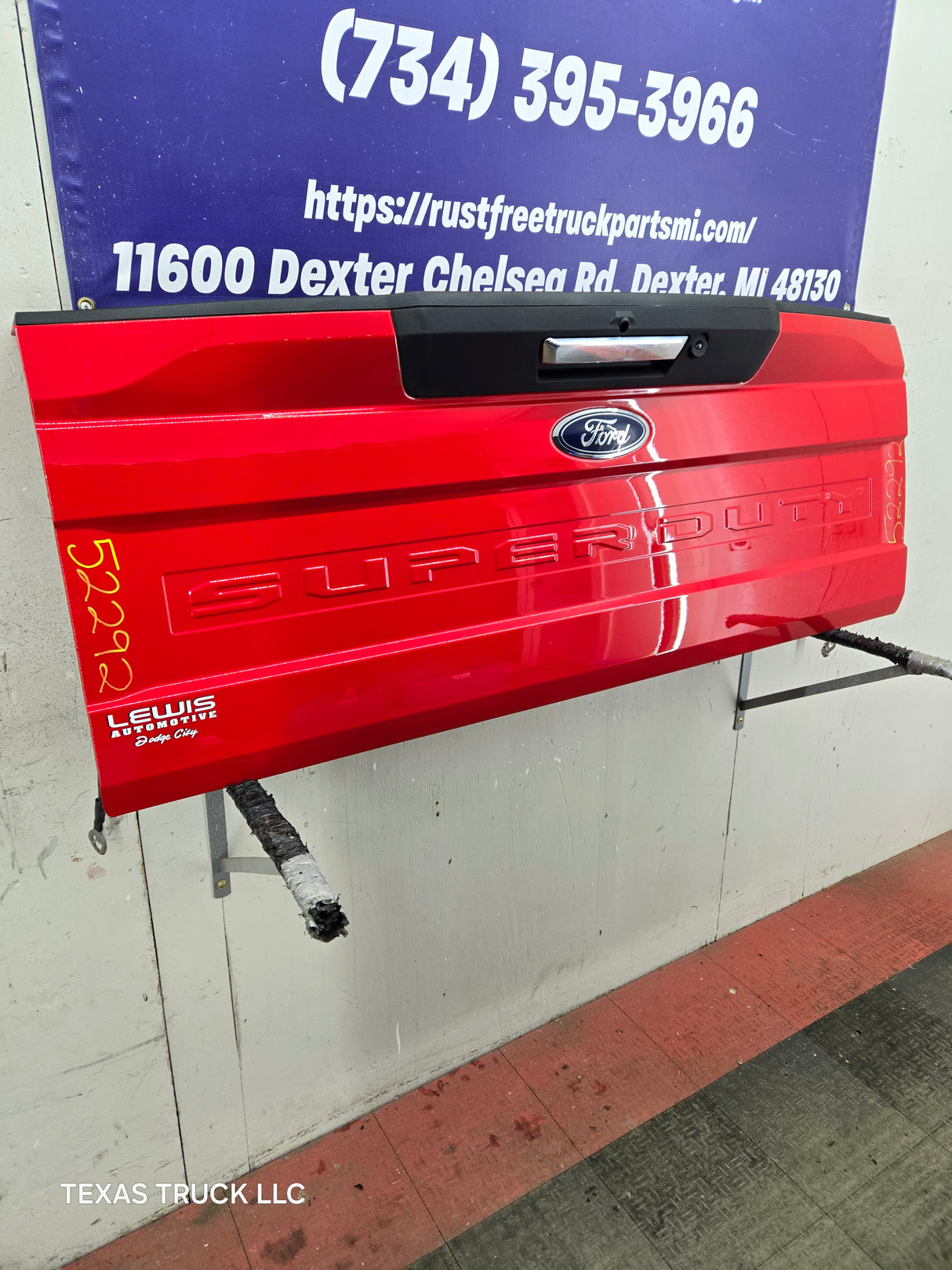 2017-2022 Ford Super Duty F250 F350 F450 F550 Tailgate W/Step