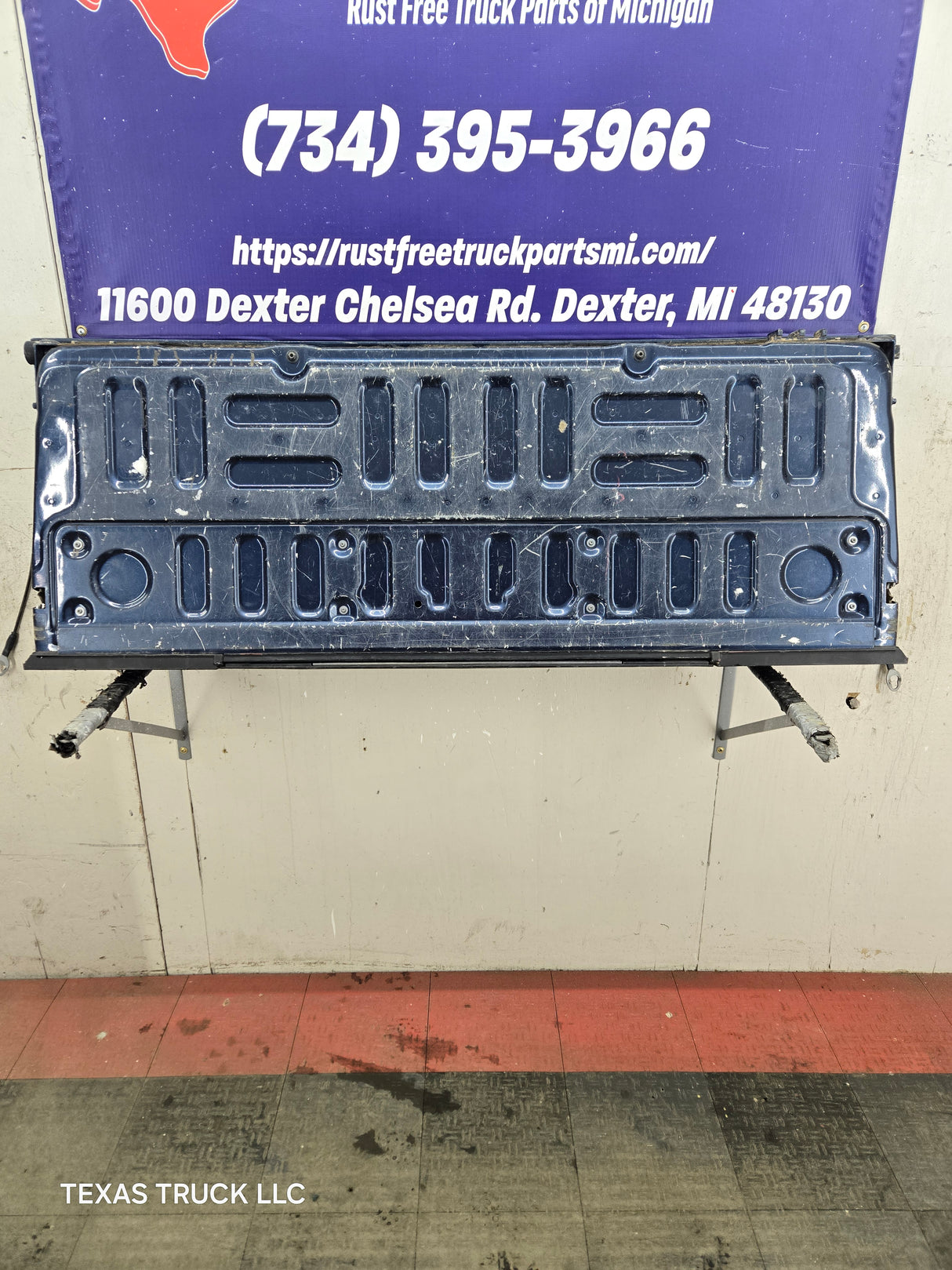 2017-2022 Ford Super Duty F250 F350 F450 F550 Tailgate W/Step