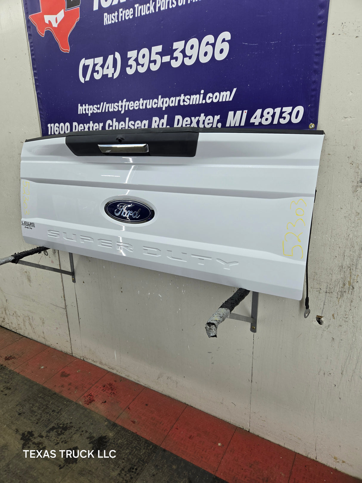 2017-2022 Ford Super Duty F250 F350 F450 F550 Tailgate W/Step