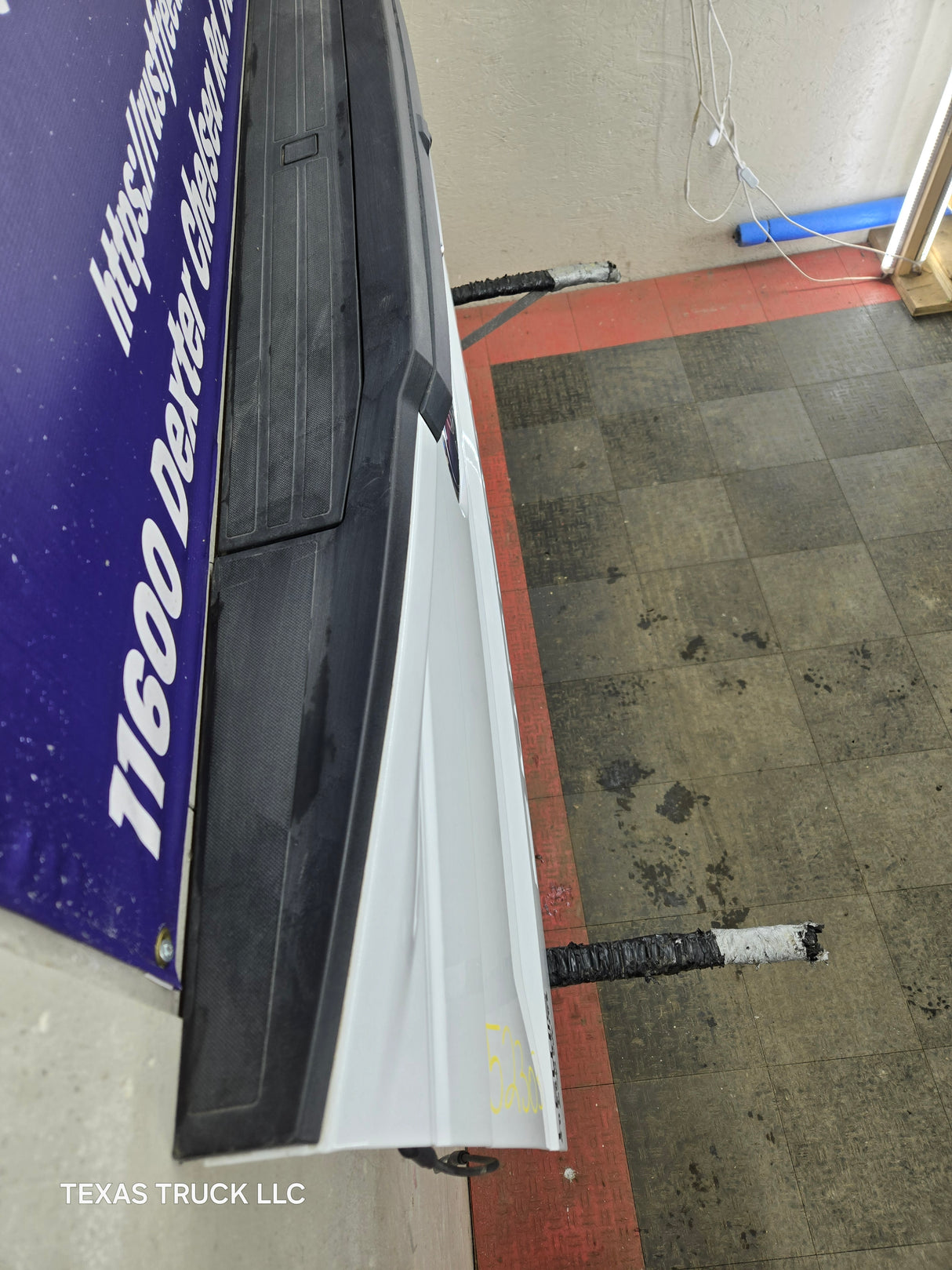 2017-2022 Ford Super Duty F250 F350 F450 F550 Tailgate W/Step