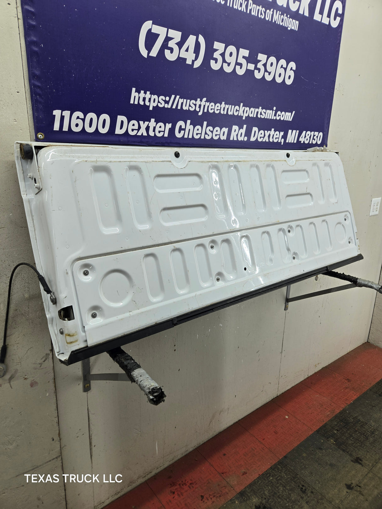 2017-2022 Ford Super Duty F250 F350 F450 F550 Tailgate W/Step