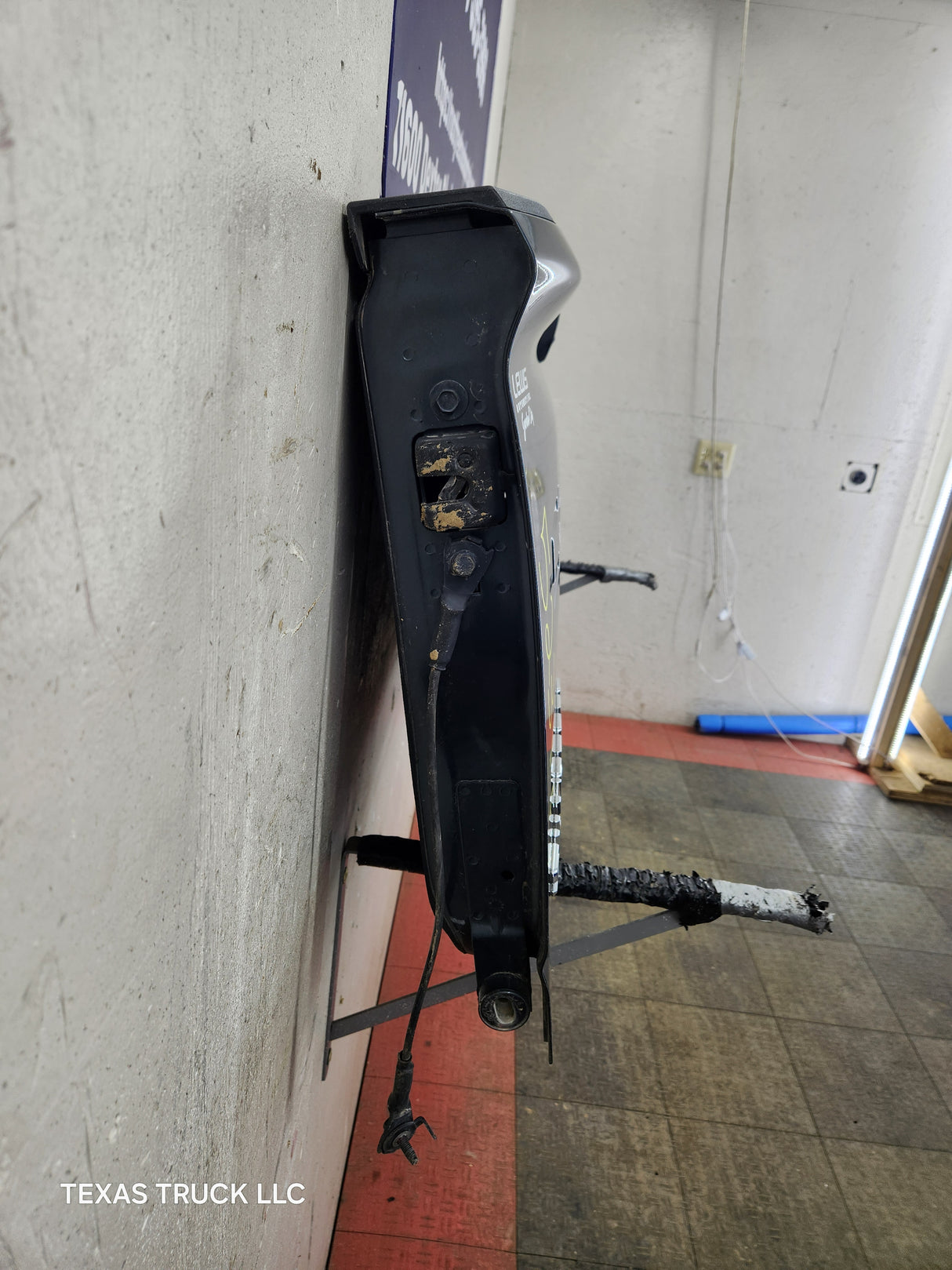 2019-2025 Chevrolet Silverado 2500 3500 Truck Tailgate