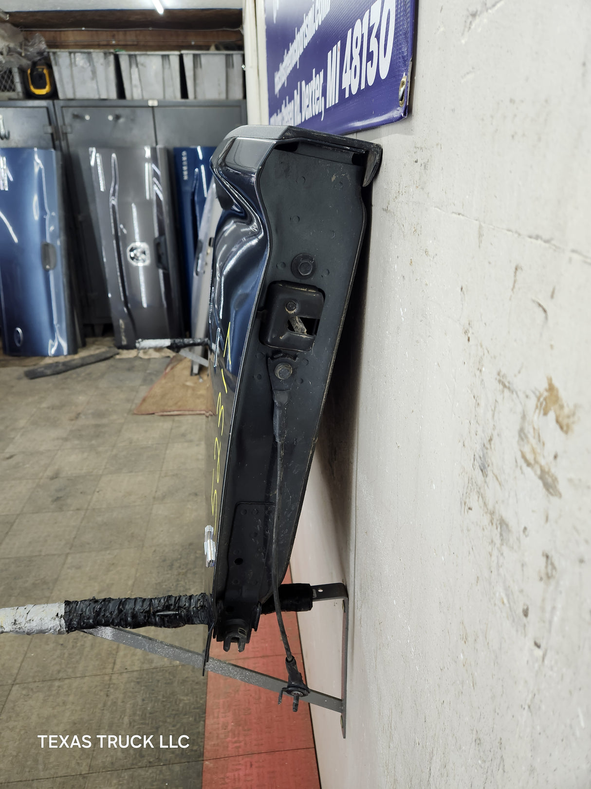 2019-2025 Chevrolet Silverado 2500 3500 Truck Tailgate