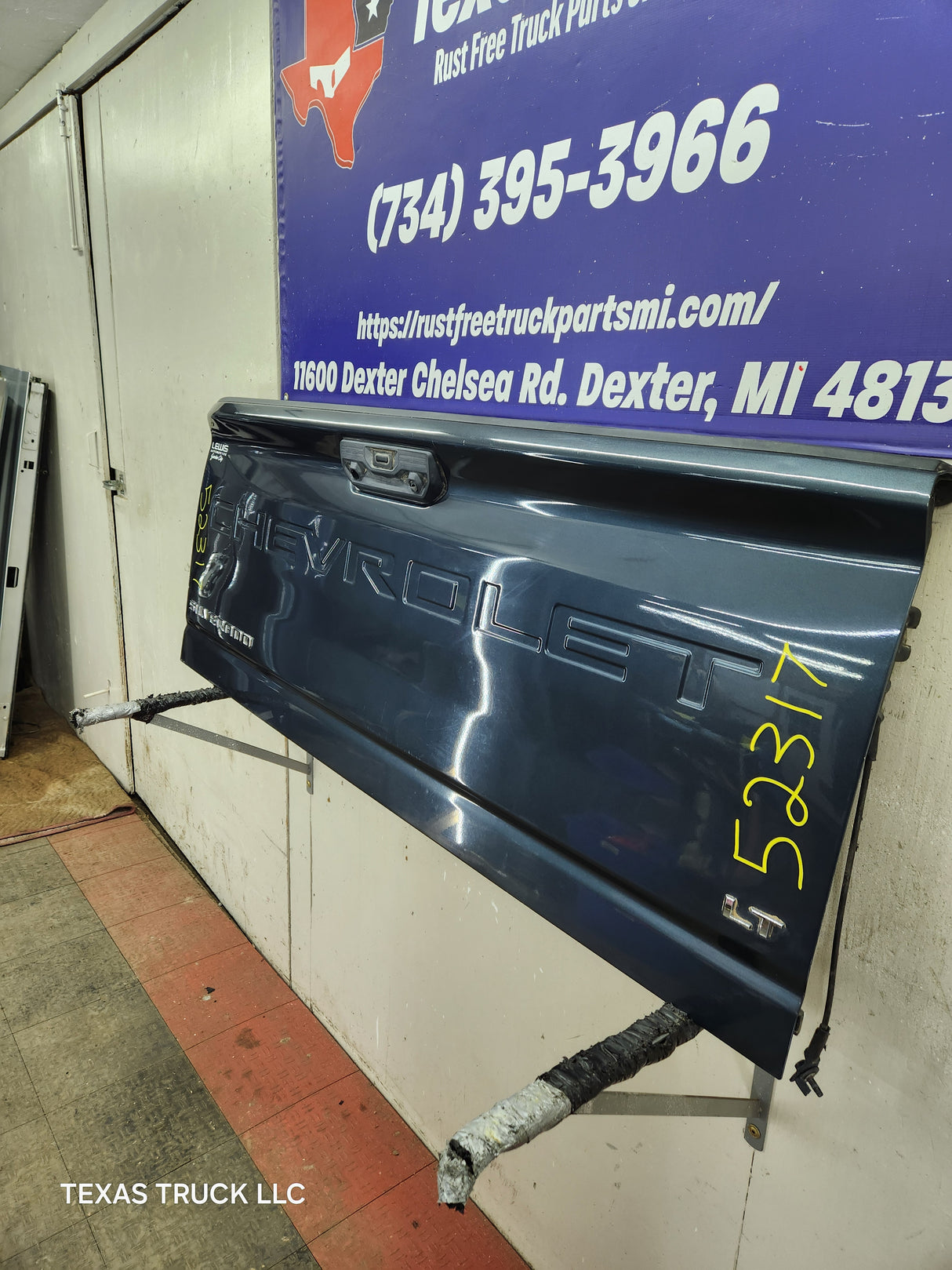 2019-2025 Chevrolet Silverado 2500 3500 Truck Tailgate