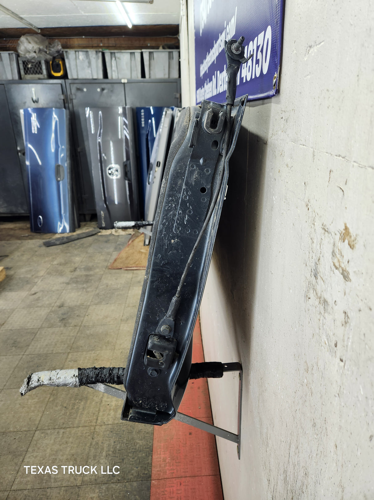 2019-2025 Chevrolet Silverado 2500 3500 Truck Tailgate