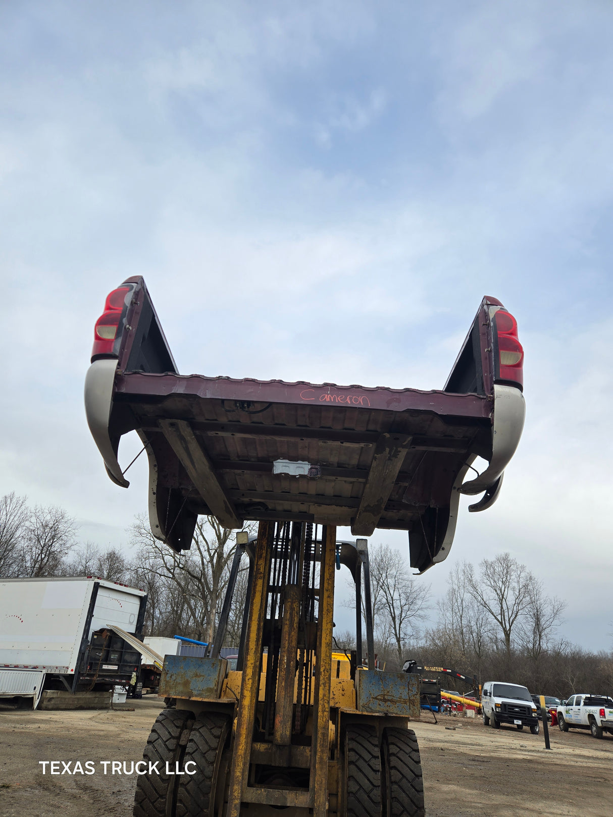 1999-2007 Chevrolet Silverado / GMC Sierra 1500 2500 3500 HD 6' 6" Short Truck Bed