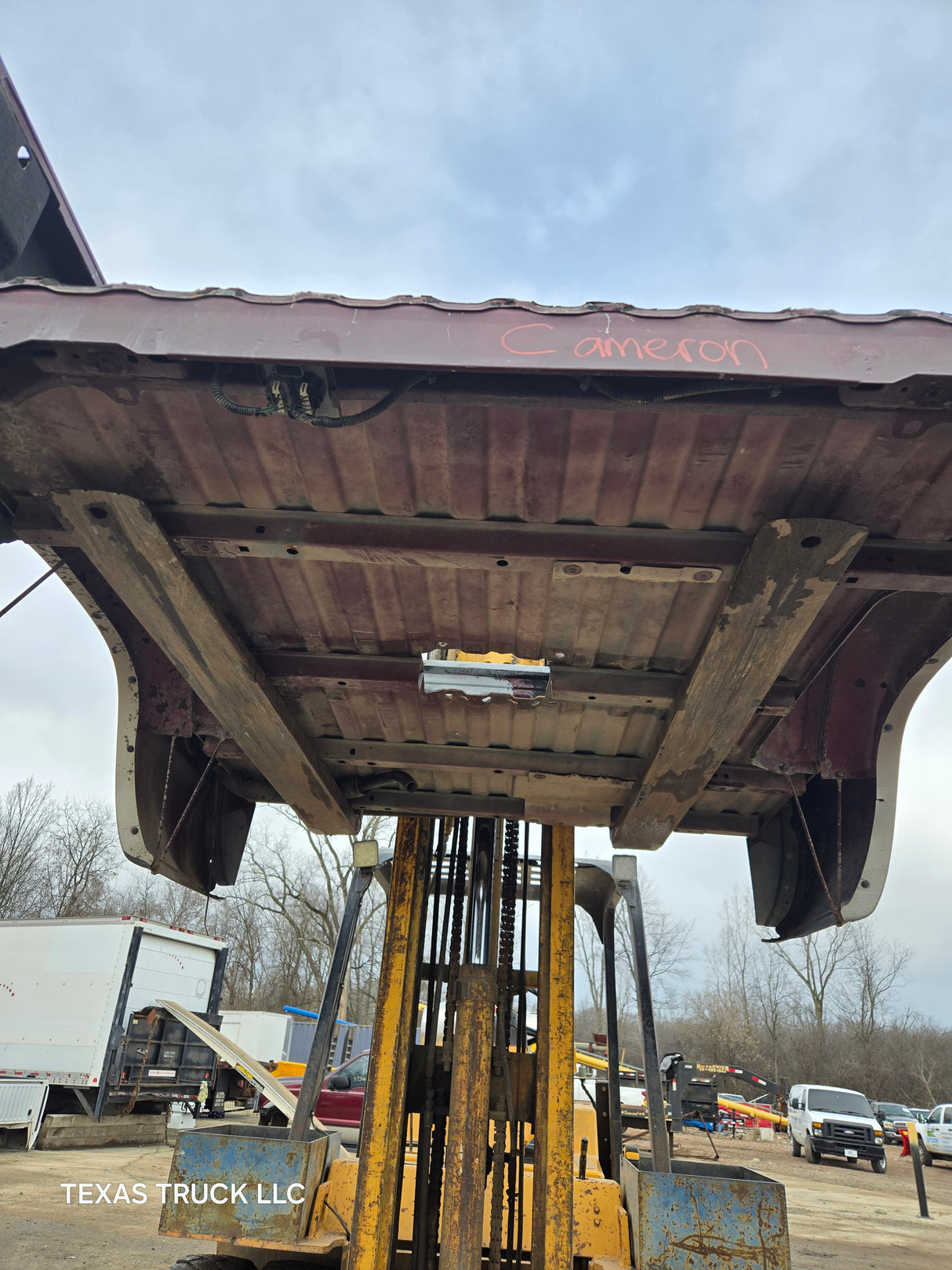 1999-2007 Chevrolet Silverado / GMC Sierra 1500 2500 3500 HD 6' 6" Short Truck Bed