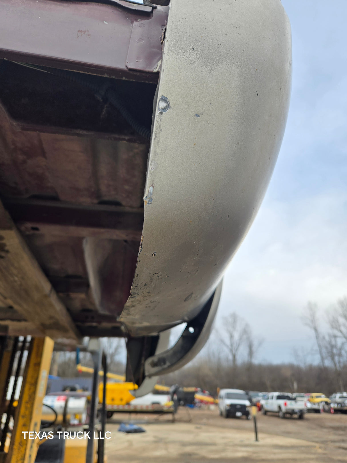 1999-2007 Chevrolet Silverado / GMC Sierra 1500 2500 3500 HD 6' 6" Short Truck Bed