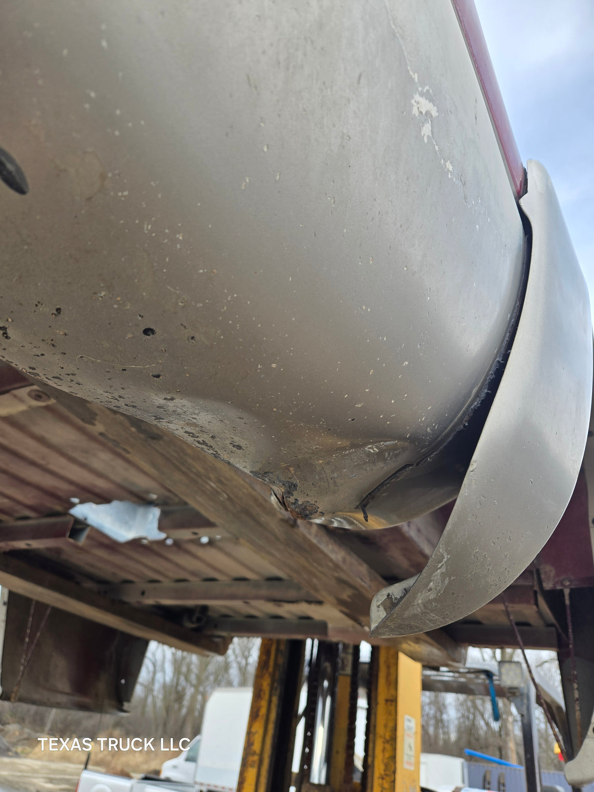 1999-2007 Chevrolet Silverado / GMC Sierra 1500 2500 3500 HD 6' 6" Short Truck Bed