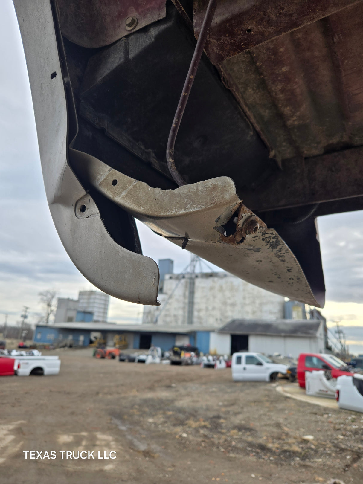 1999-2007 Chevrolet Silverado / GMC Sierra 1500 2500 3500 HD 6' 6" Short Truck Bed