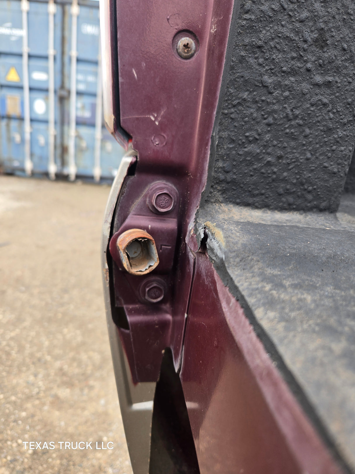 1999-2007 Chevrolet Silverado / GMC Sierra 1500 2500 3500 HD 6' 6" Short Truck Bed