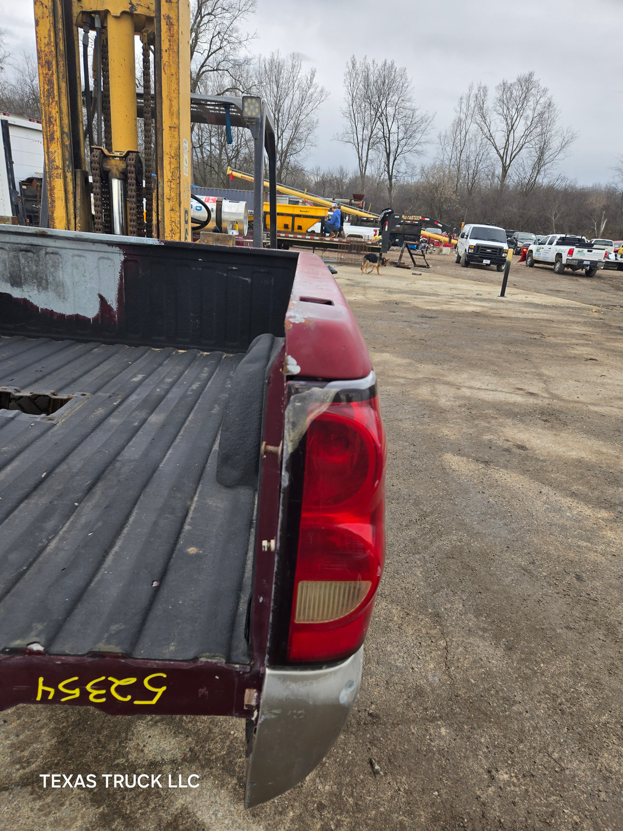 1999-2007 Chevrolet Silverado / GMC Sierra 1500 2500 3500 HD 6' 6" Short Truck Bed