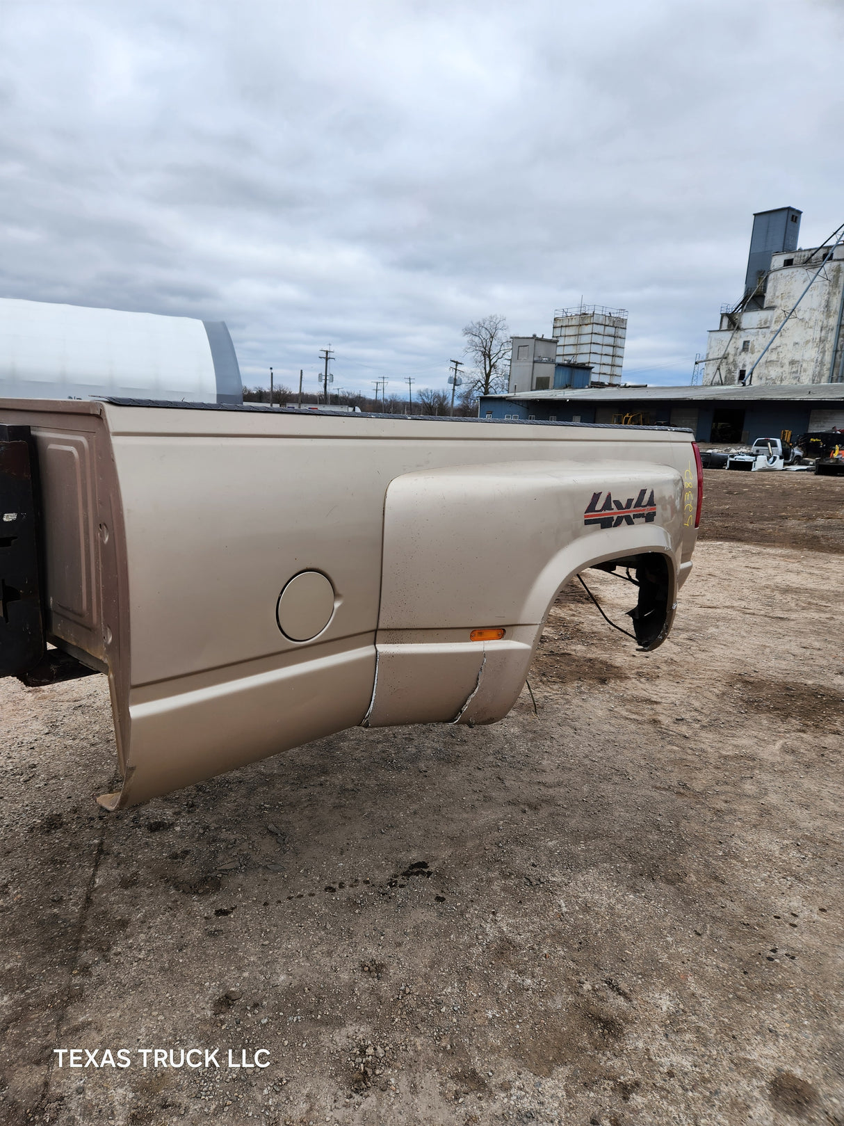 1988-2000 Chevrolet Silverado / GMC Sierra 3500 OBS 8' Dually Truck Bed
