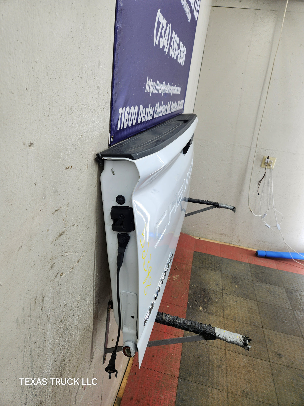 2019-2025 Chevrolet Silverado 2500 3500 Truck Tailgate