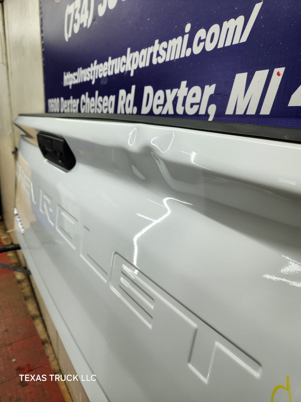 2019-2025 Chevrolet Silverado 2500 3500 Truck Tailgate