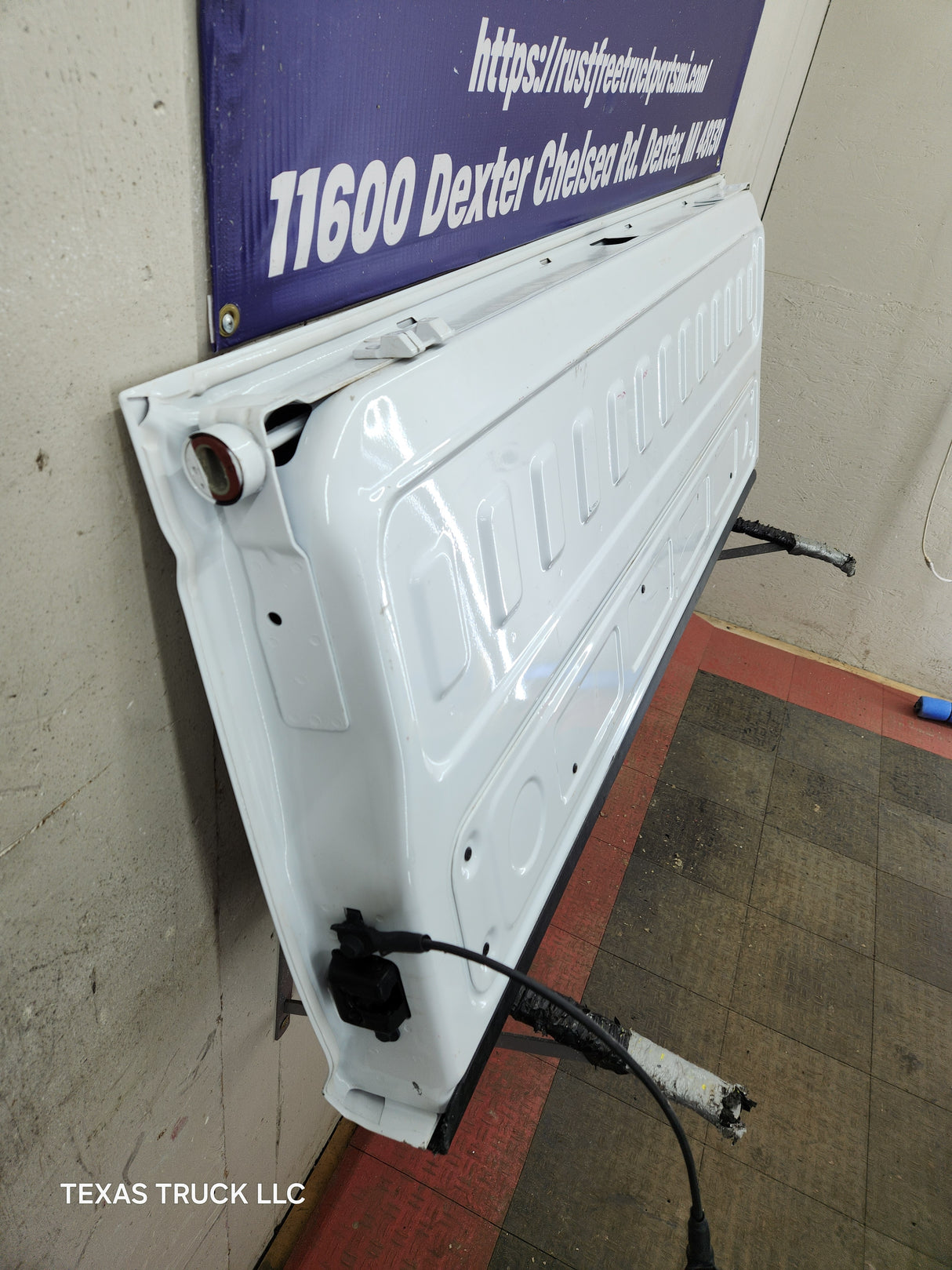 2019-2025 Chevrolet Silverado 2500 3500 Truck Tailgate