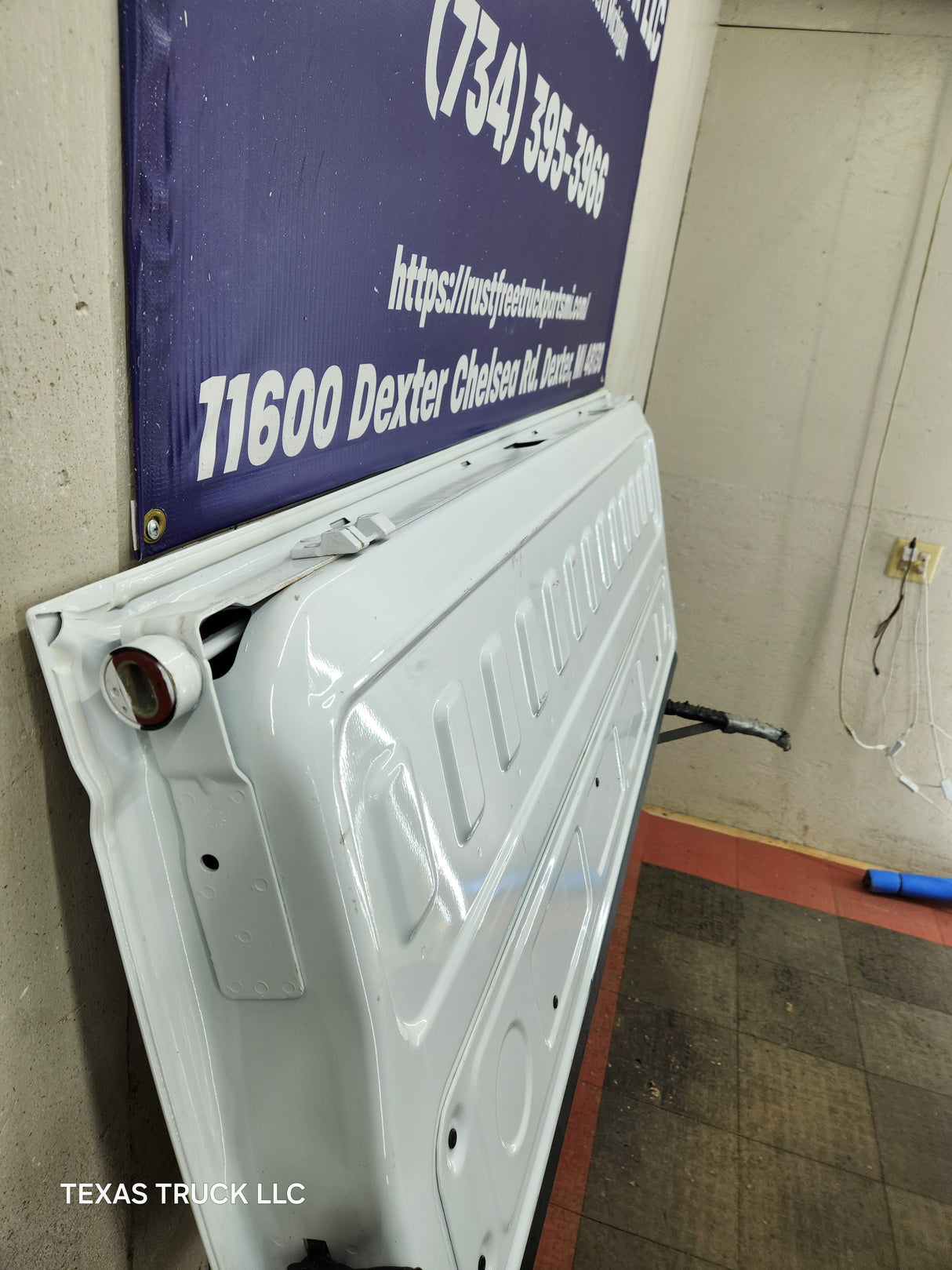 2019-2025 Chevrolet Silverado 2500 3500 Truck Tailgate