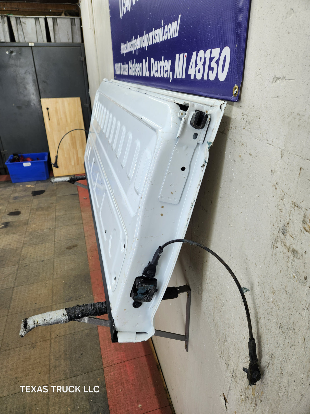 2019-2025 Chevrolet Silverado 2500 3500 Truck Tailgate