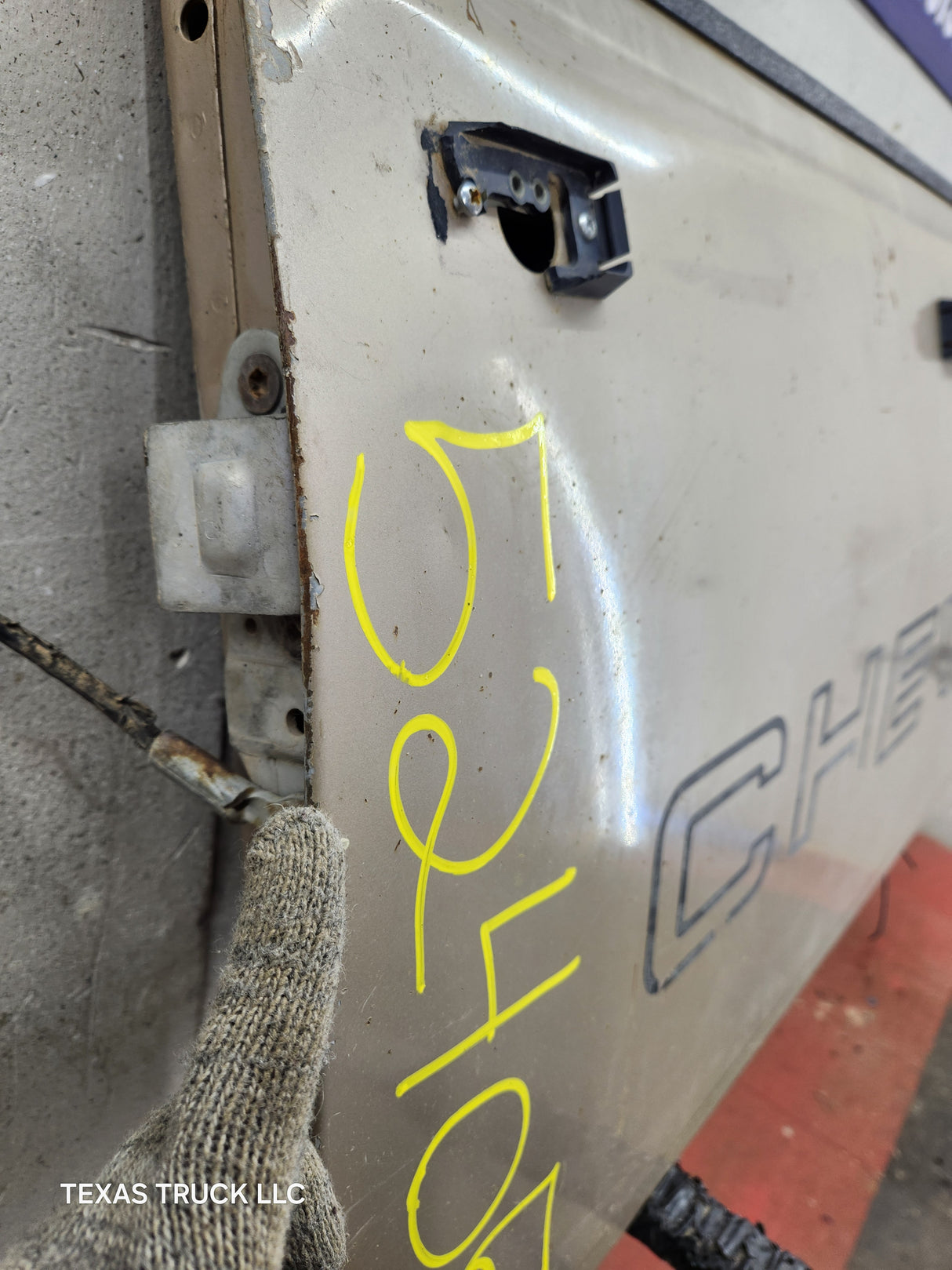 1988-1998 Chevrolet / GMC 1500 2500 3500 HD Tailgate