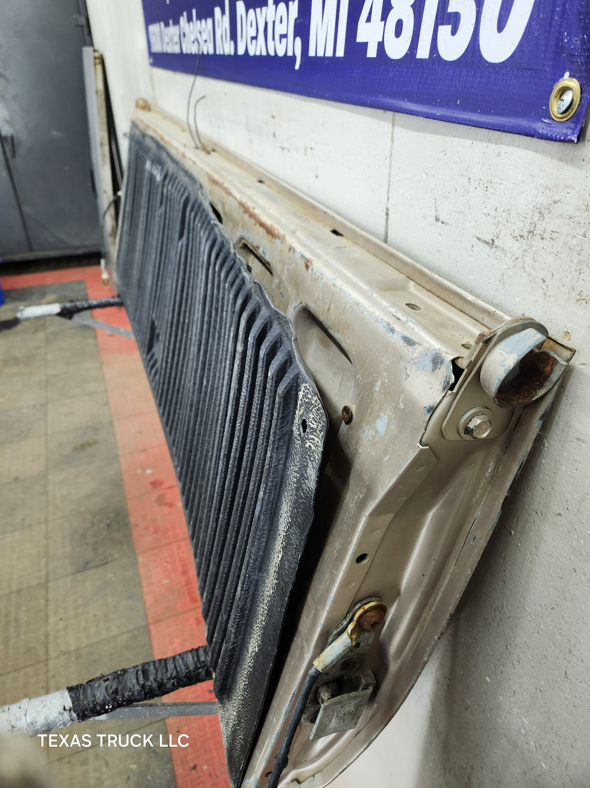 1988-1998 Chevrolet / GMC 1500 2500 3500 HD Tailgate