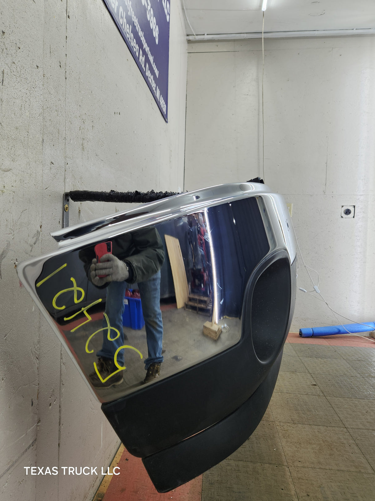 2011-2014 GMC Sierra 2500 3500 HD Front Bumper