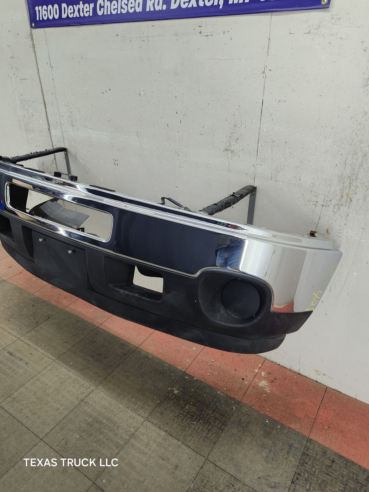 2011-2014 GMC Sierra 2500 3500 HD Front Bumper