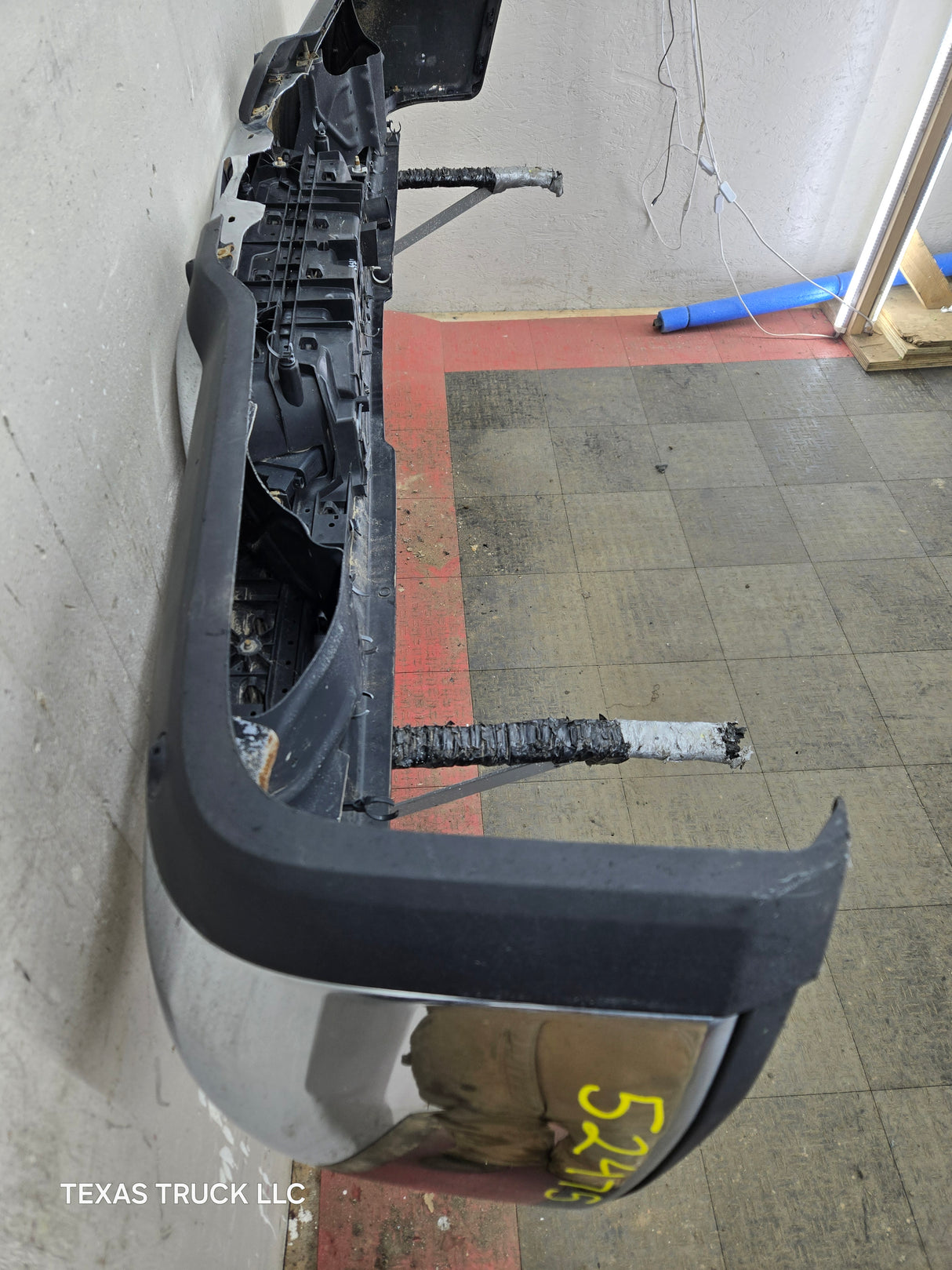 2019-2025 Dodge Ram 2500 3500 5th Gen Rear Bumper