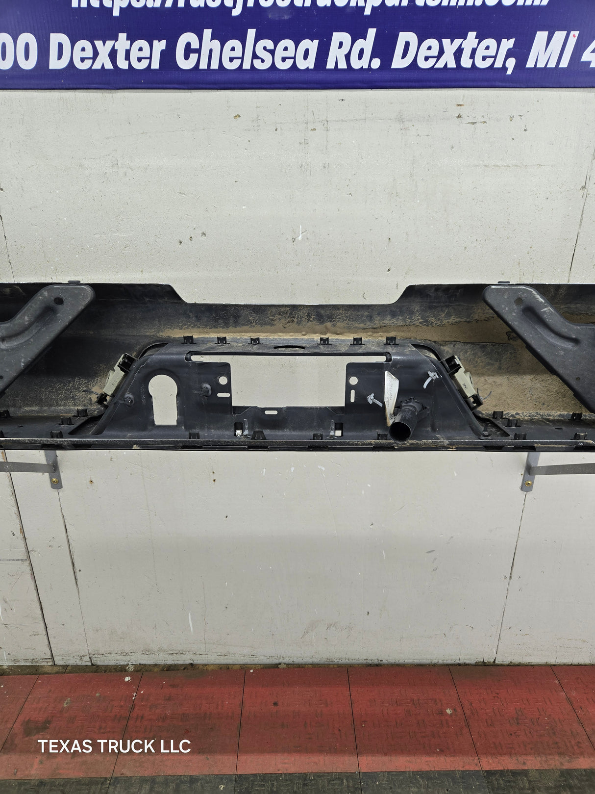 2019-2025 Chevrolet Silverado / GMC Sierra 2500 3500 HD Rear Bumper