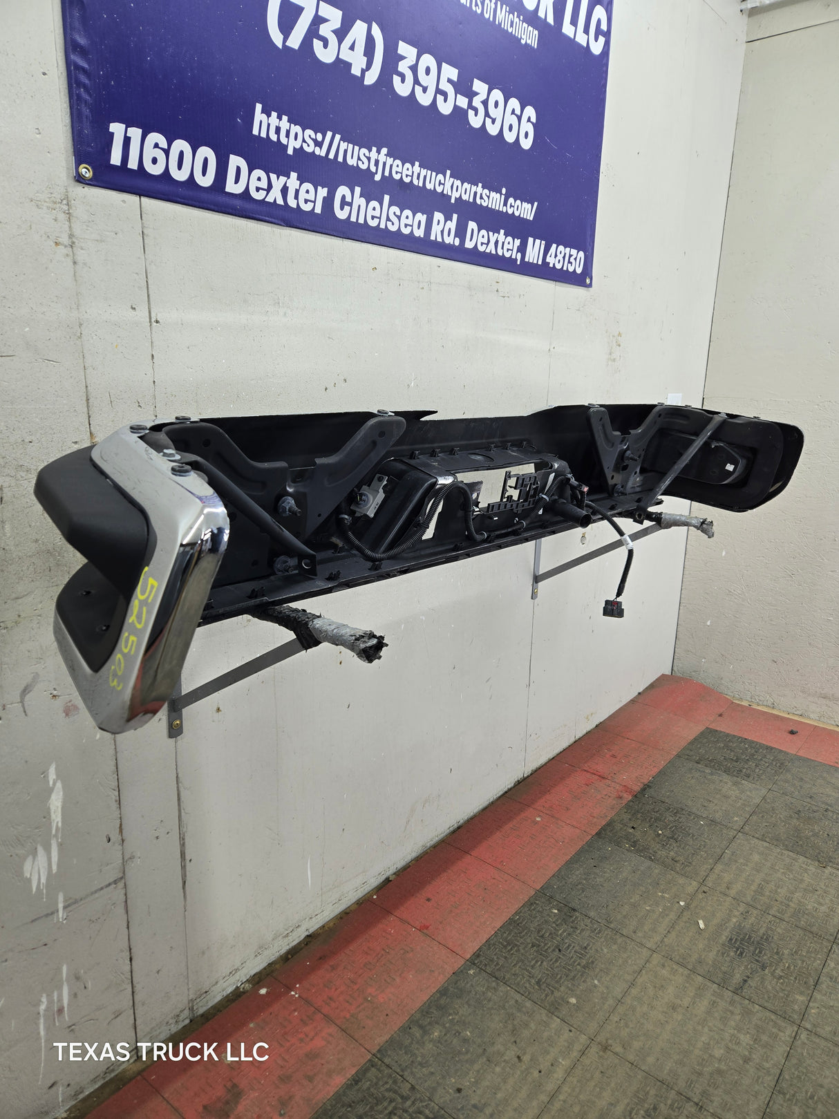 2019-2025 Chevrolet Silverado / GMC Sierra 2500 3500 HD Rear Bumper