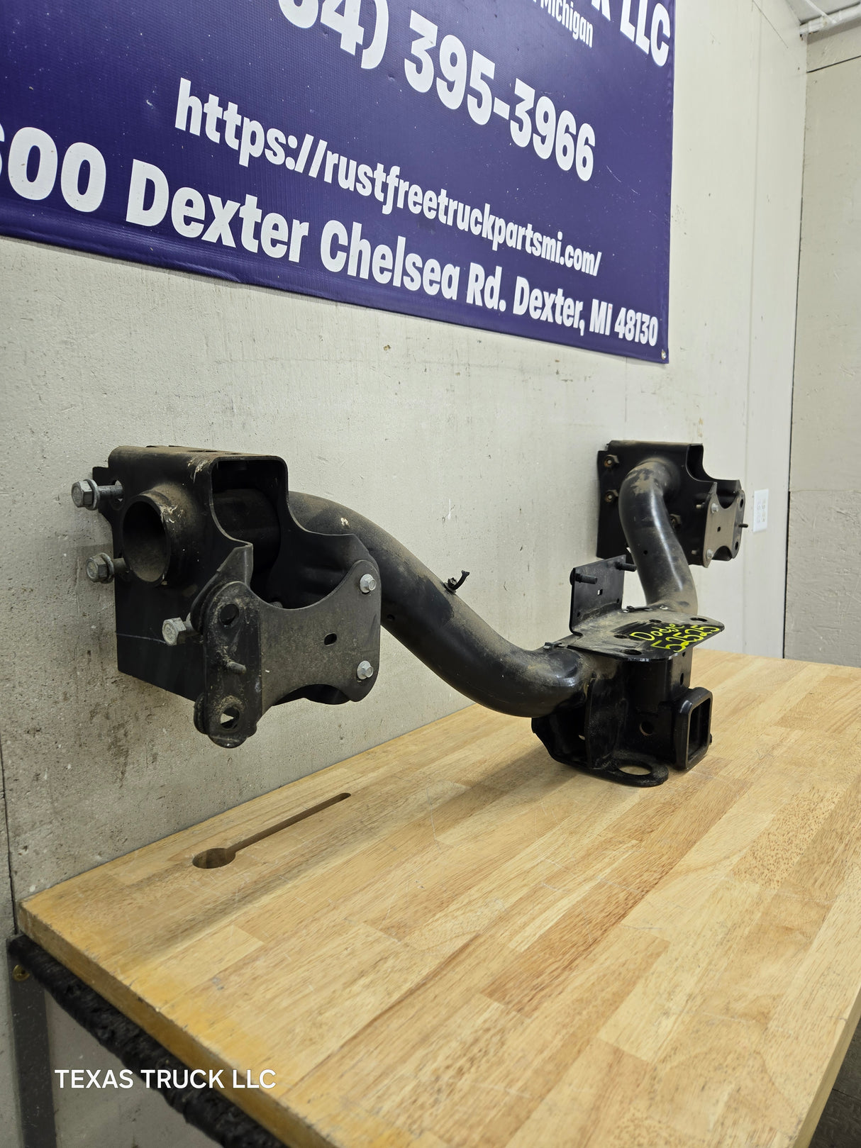 2013-2018 4th Gen Dodge Ram 2500 3500 Rear Receiver Tow Hitch Mopar (68140775AI)