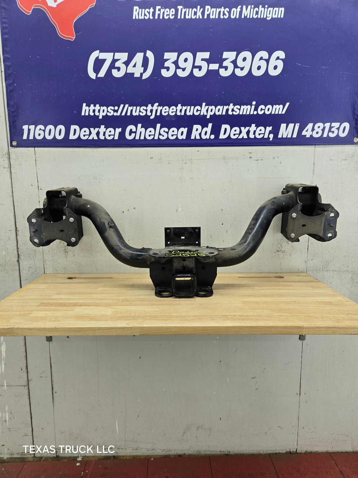 2013-2018 4th Gen Dodge Ram 2500 3500 Rear Receiver Tow Hitch Mopar (68140775AI)