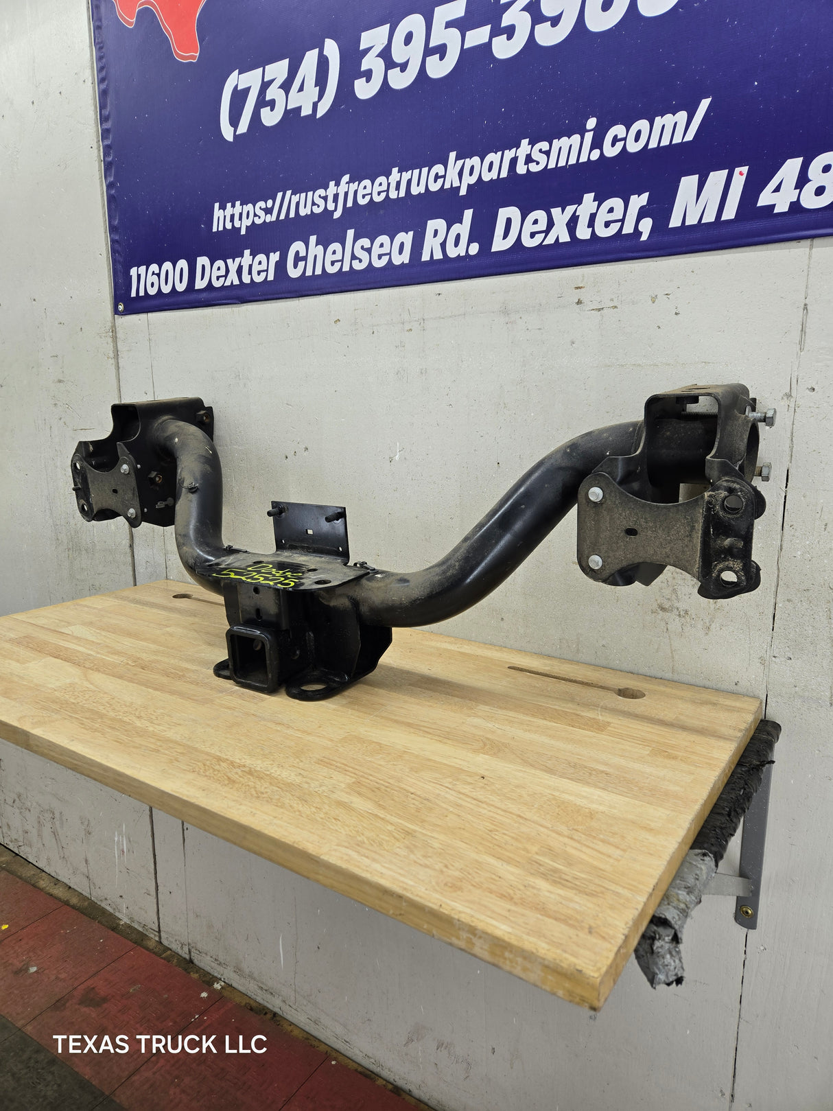 2013-2018 4th Gen Dodge Ram 2500 3500 Rear Receiver Tow Hitch Mopar (68140775AI)