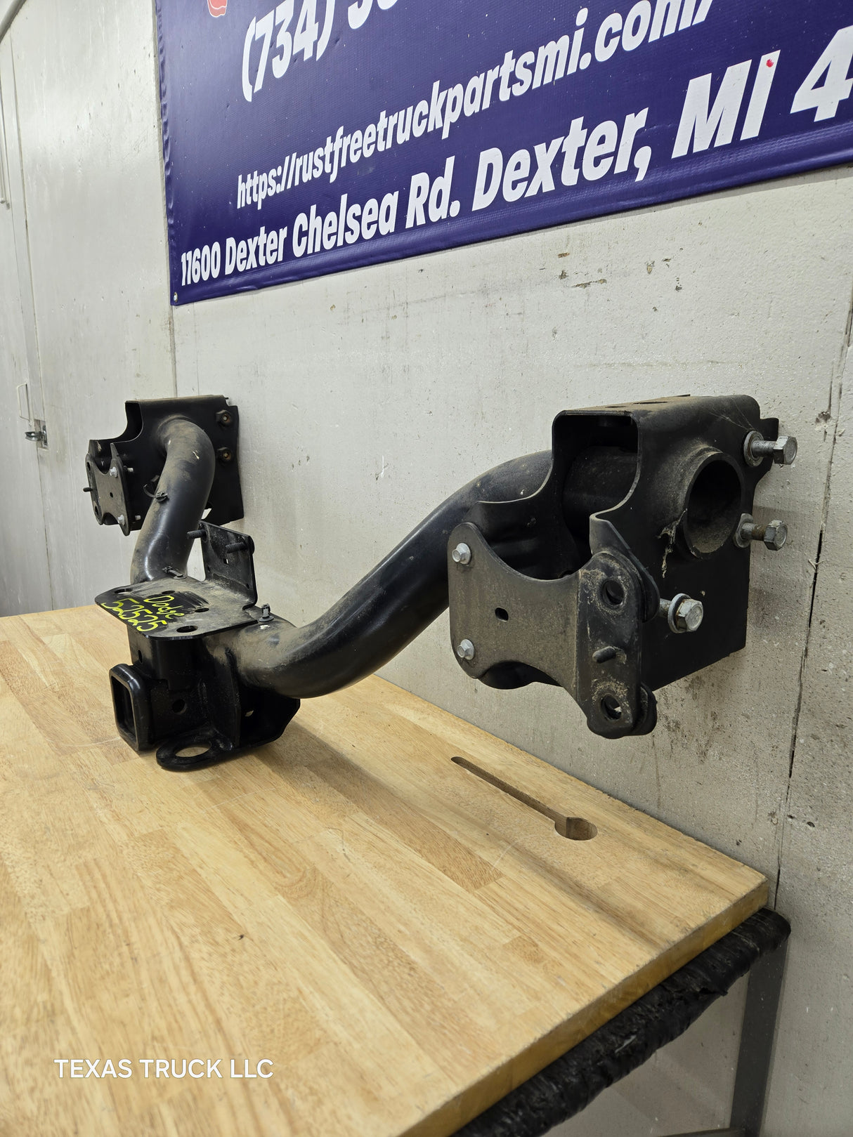 2013-2018 4th Gen Dodge Ram 2500 3500 Rear Receiver Tow Hitch Mopar (68140775AI)