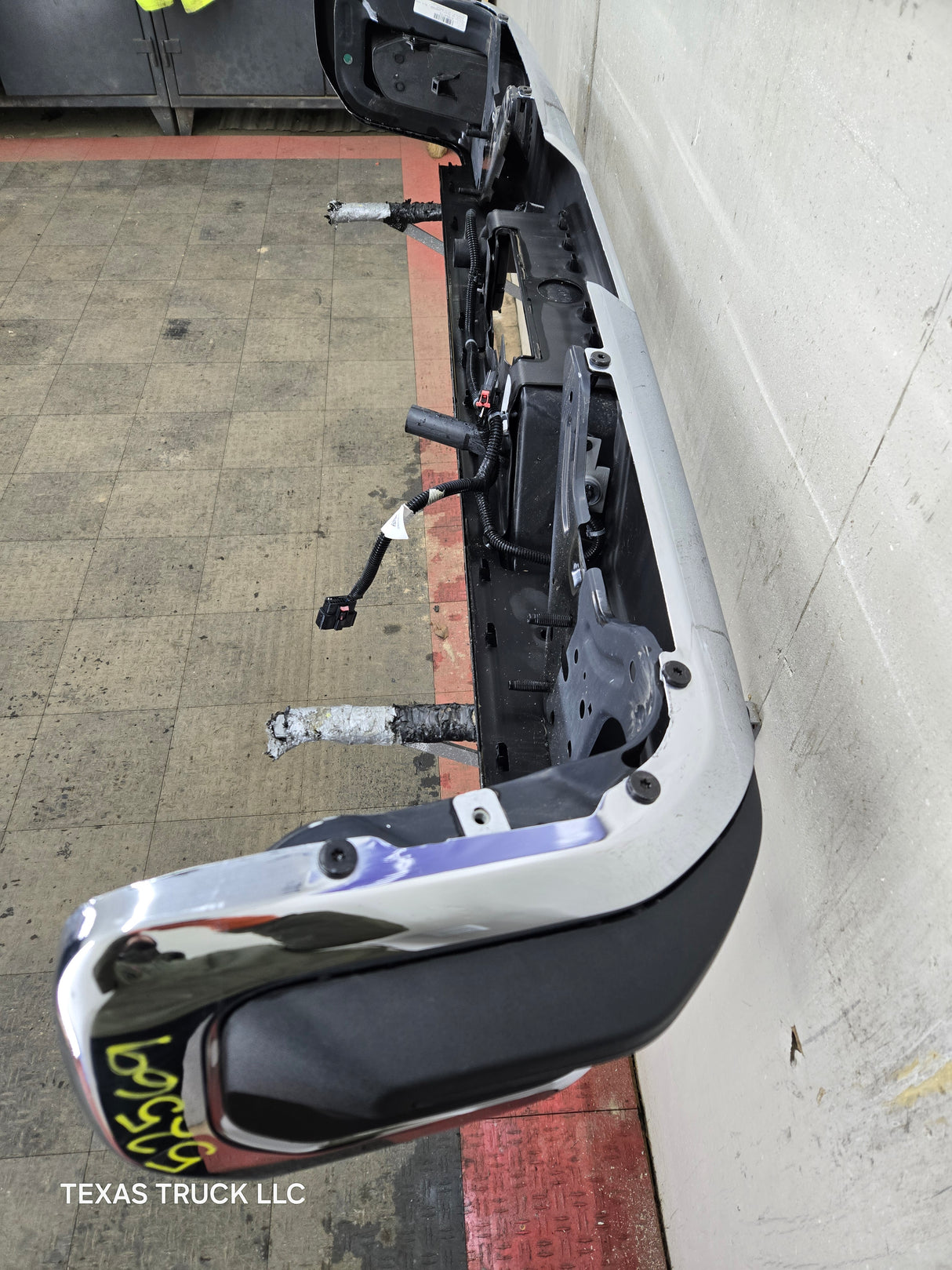 2019-2025 Chevrolet Silverado / GMC Sierra 2500 3500 HD Rear Bumper