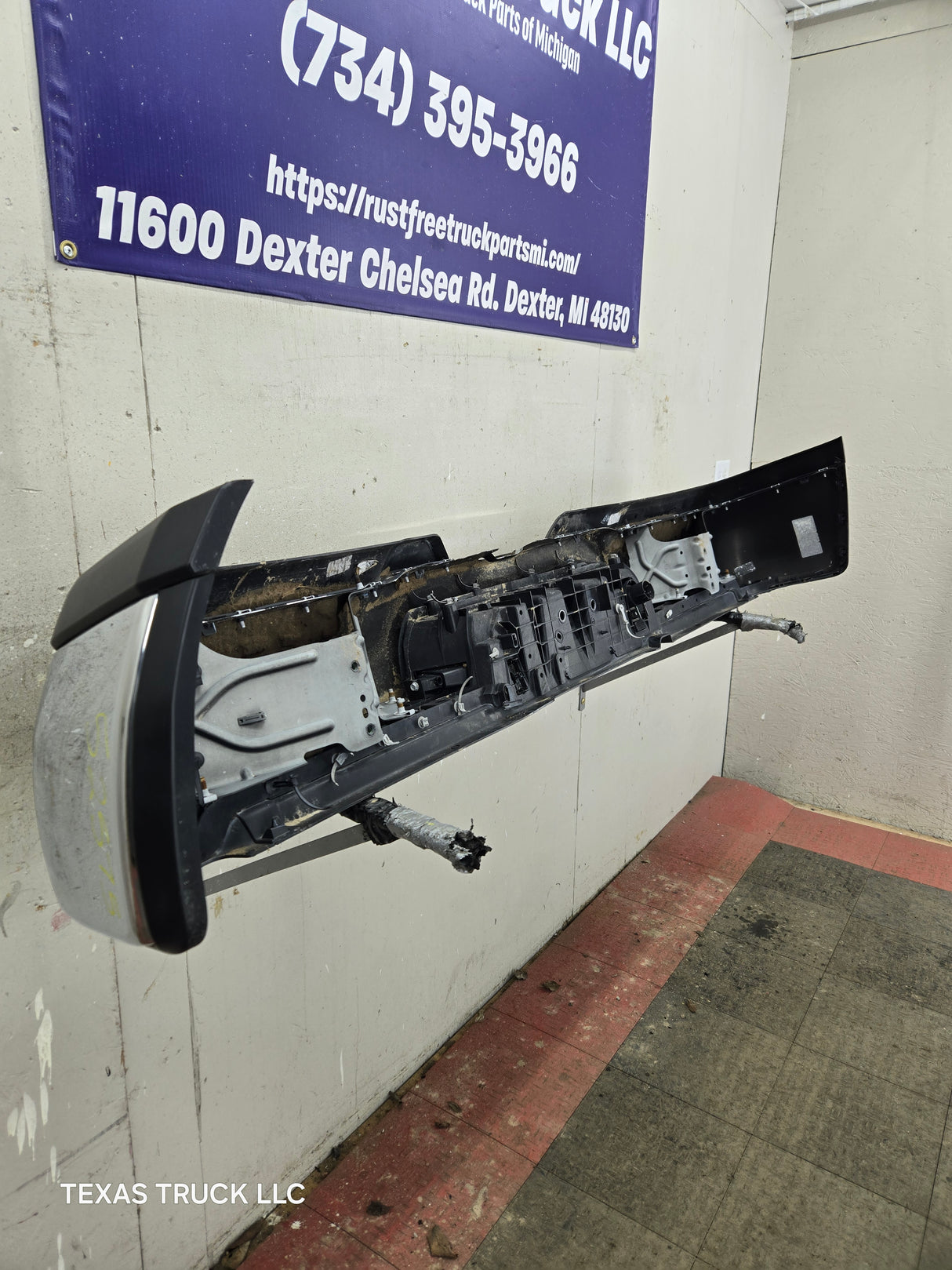 2019-2025 Dodge Ram 2500 3500 5th Gen Rear Bumper