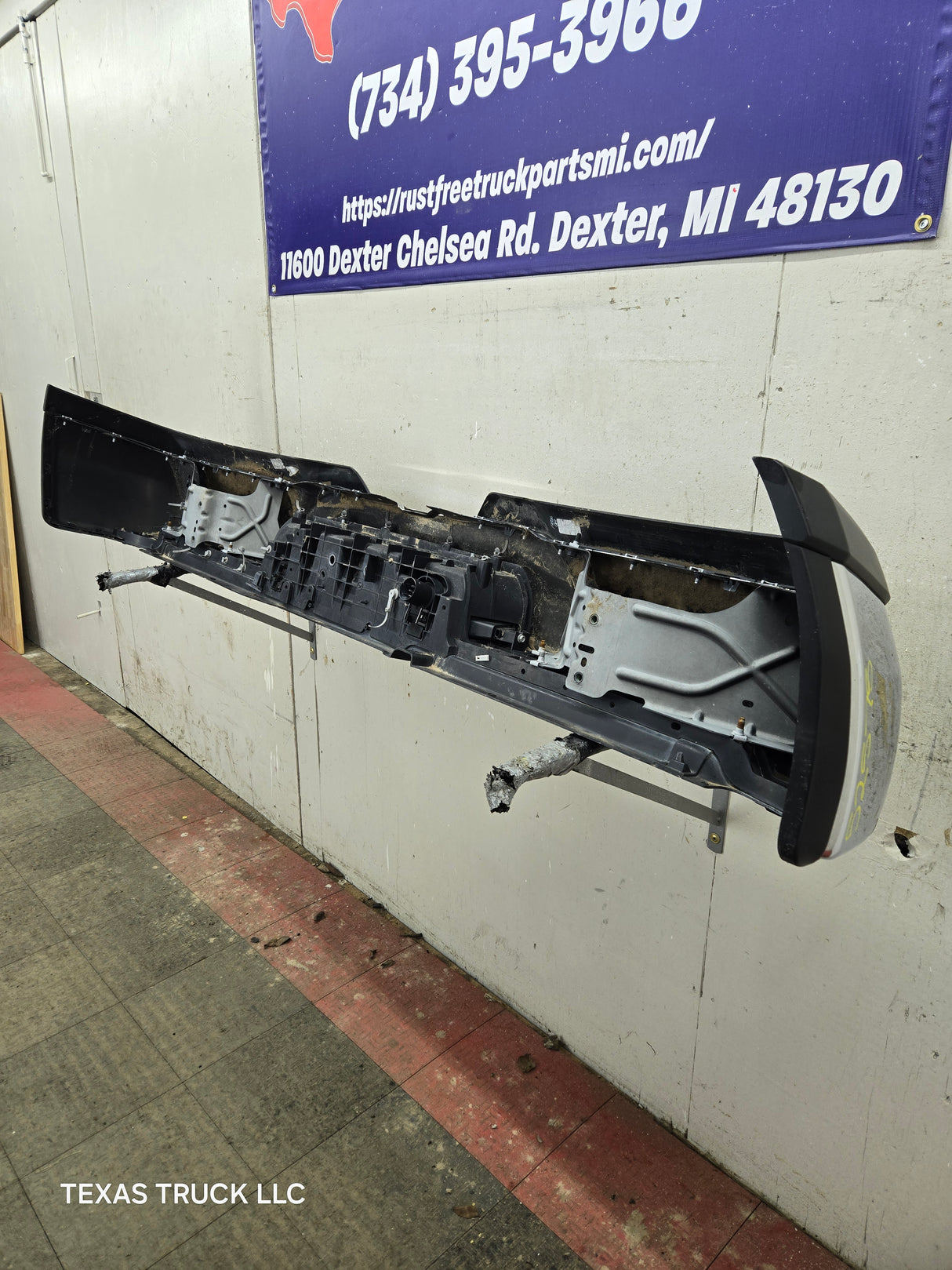 2019-2025 Dodge Ram 2500 3500 5th Gen Rear Bumper