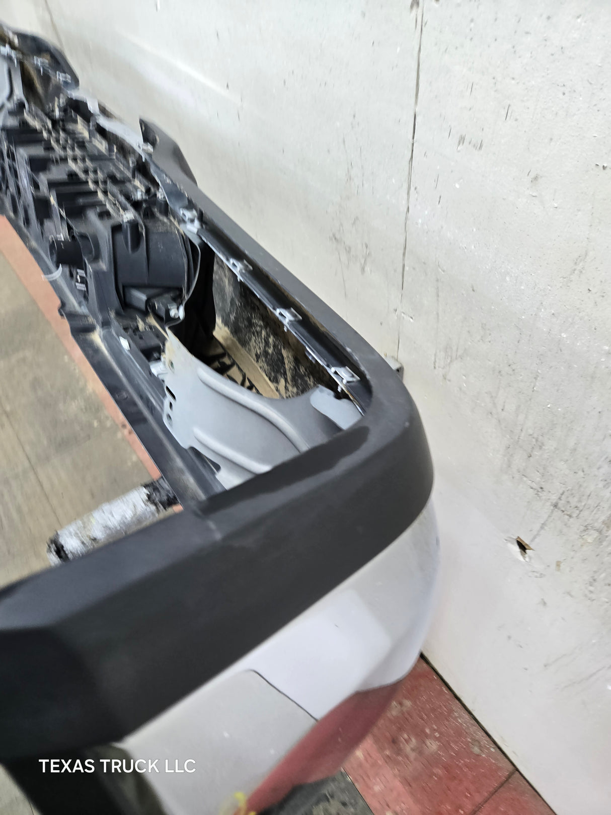 2019-2025 Dodge Ram 2500 3500 5th Gen Rear Bumper
