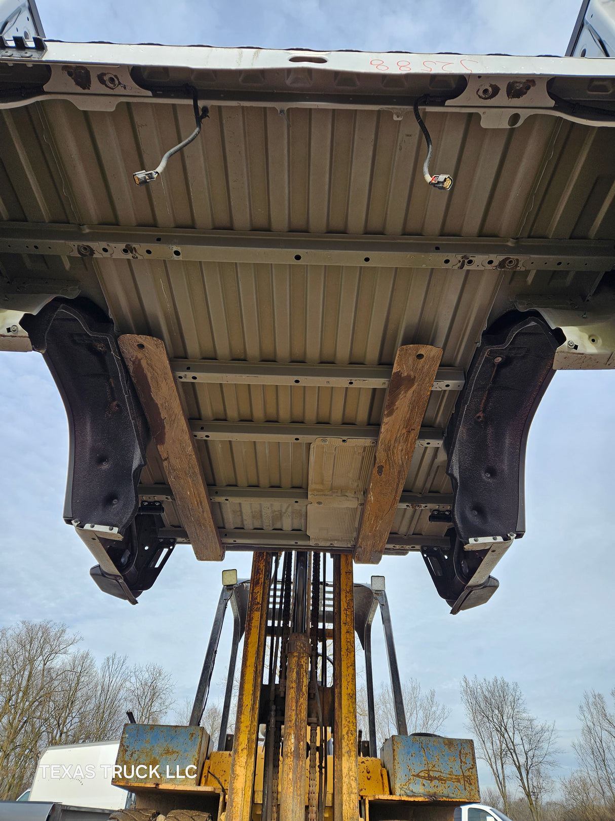 2019-2025 Chevrolet Silverado 2500 3500 HD 8' Long Truck Bed