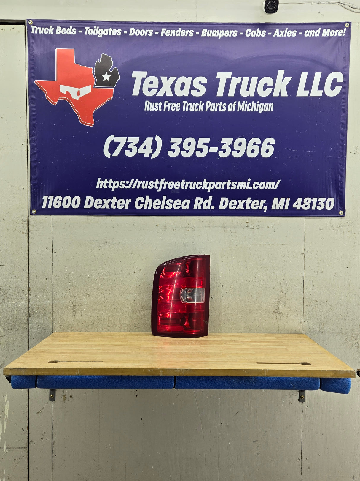 2007-2013 Chevrolet Silverado 1500 2500 3500 LH Driver Side Tail Light