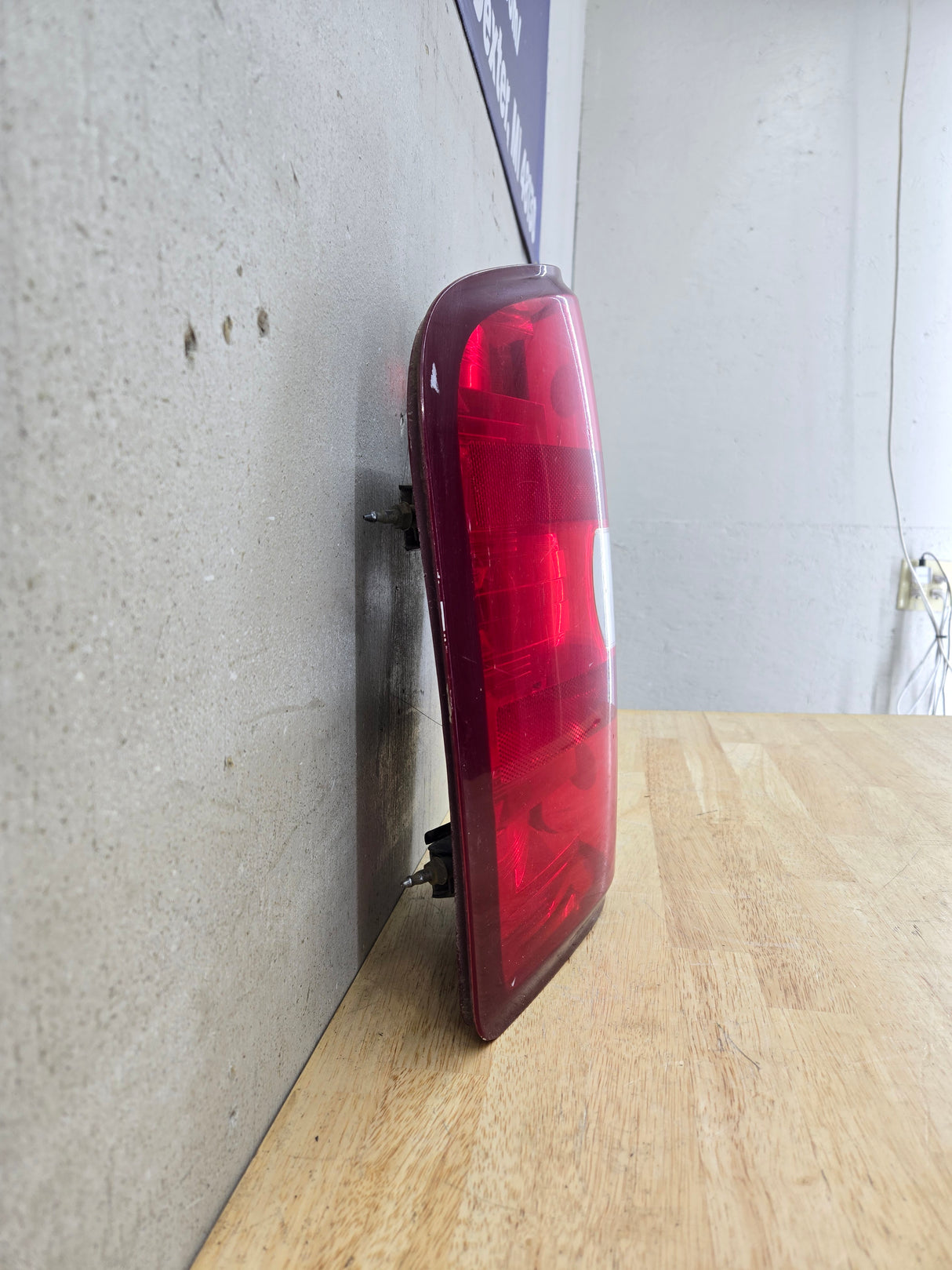 2007-2013 Chevrolet Silverado 1500 2500 3500 LH Driver Side Tail Light