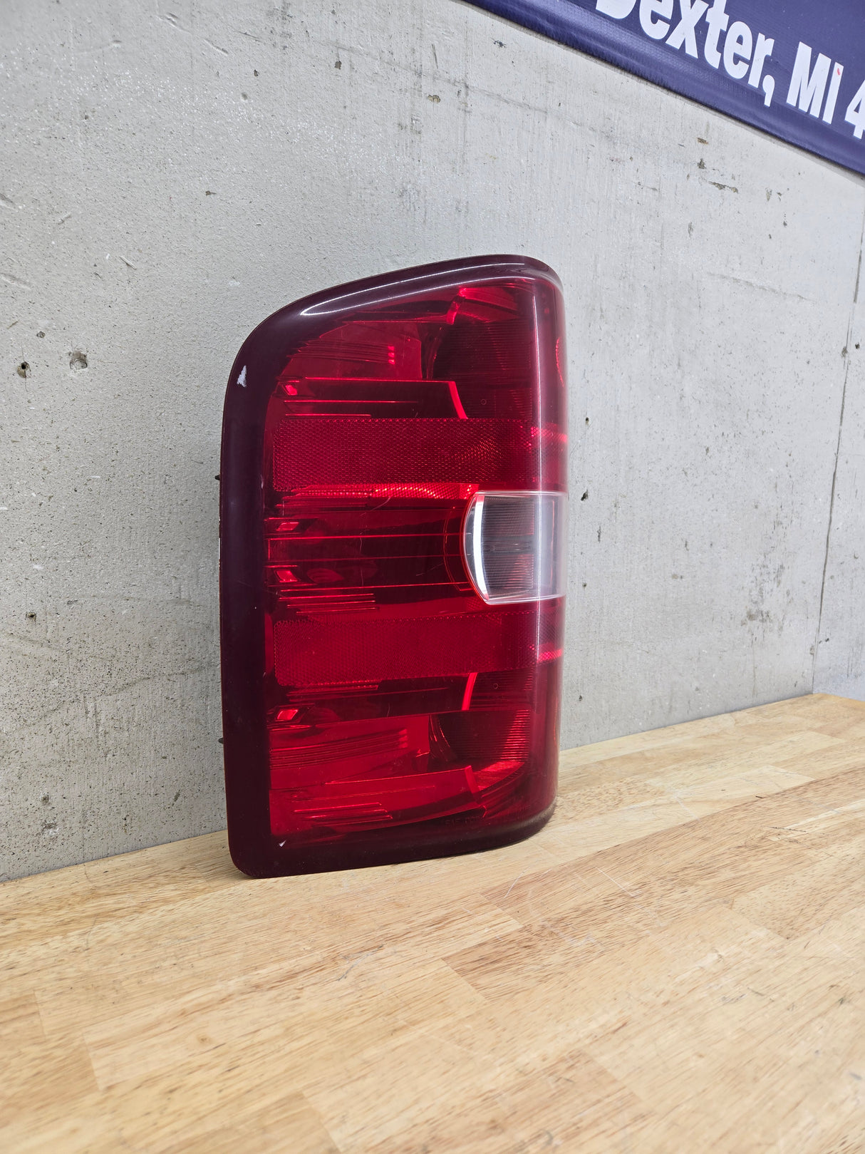 2007-2013 Chevrolet Silverado 1500 2500 3500 LH Driver Side Tail Light