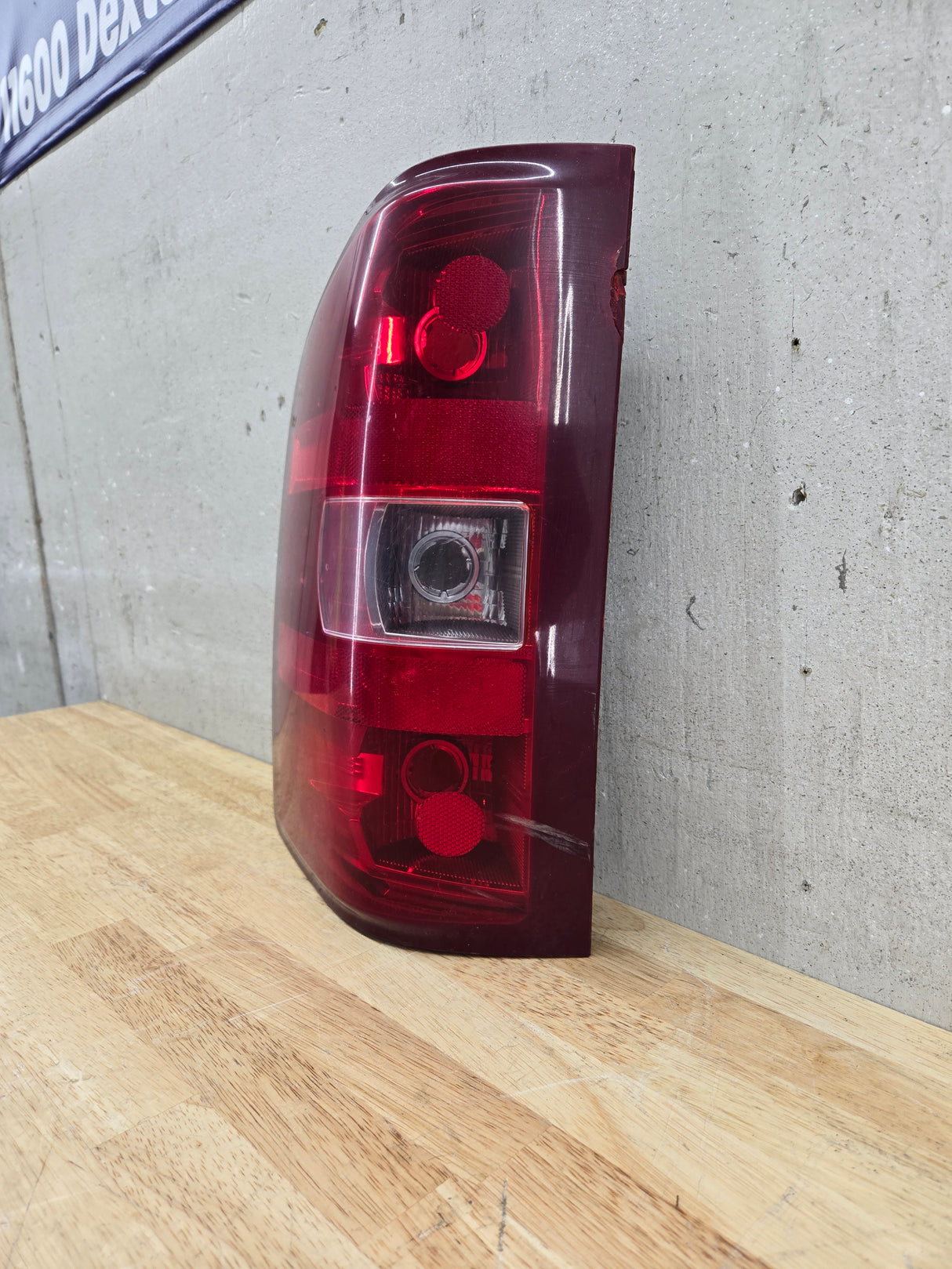 2007-2013 Chevrolet Silverado 1500 2500 3500 LH Driver Side Tail Light