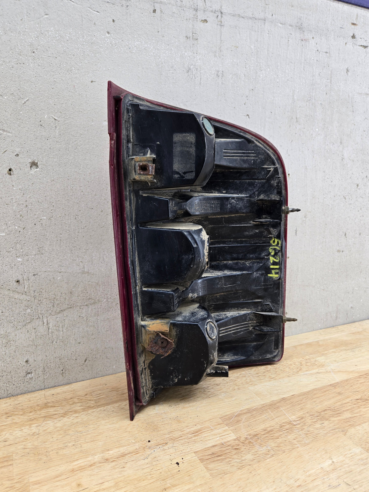 2007-2013 Chevrolet Silverado 1500 2500 3500 LH Driver Side Tail Light