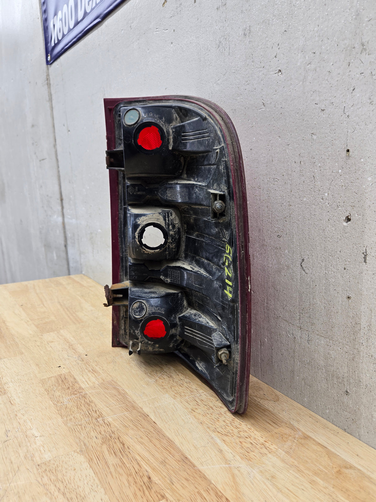 2007-2013 Chevrolet Silverado 1500 2500 3500 LH Driver Side Tail Light