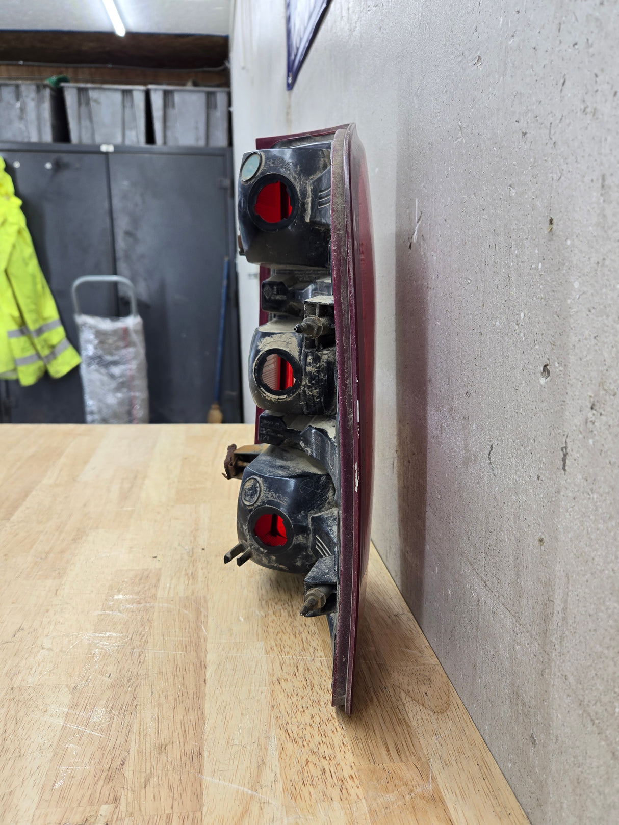 2007-2013 Chevrolet Silverado 1500 2500 3500 LH Driver Side Tail Light