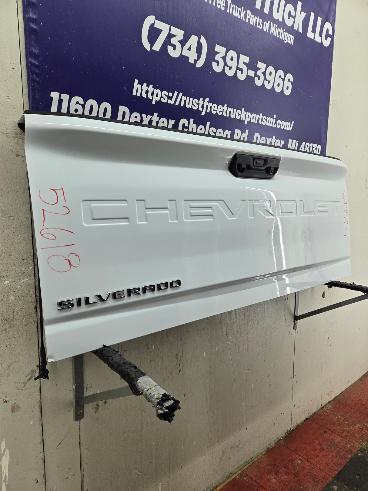 2019-2025 Chevrolet Silverado 2500 3500 HD Tailgate