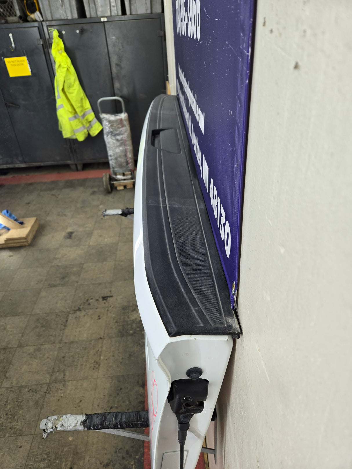 2019-2025 Chevrolet Silverado 2500 3500 HD Tailgate